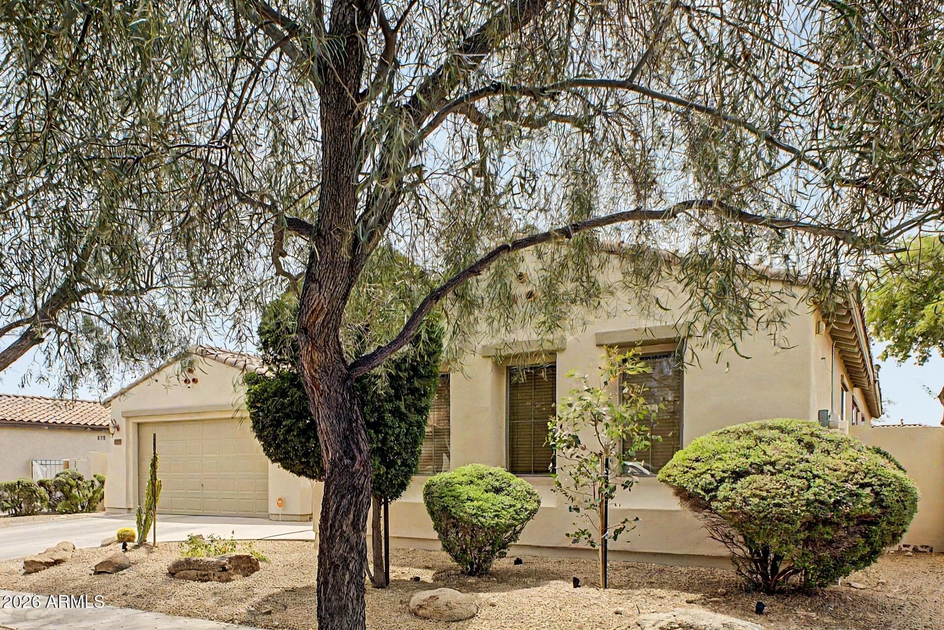 1741 W Bramble Berry Ln — photo 1