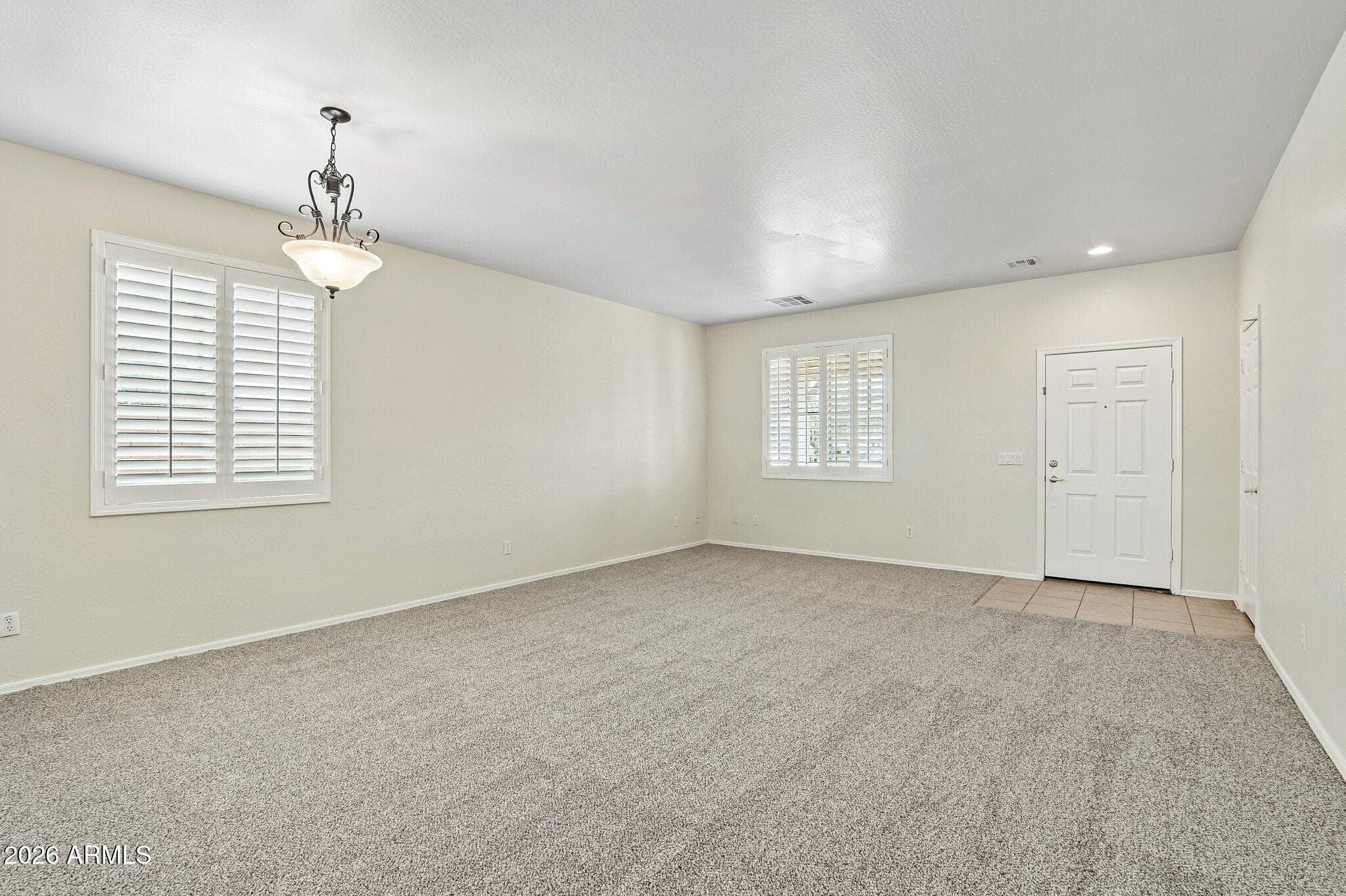 6821 S 68th Ln — photo 2