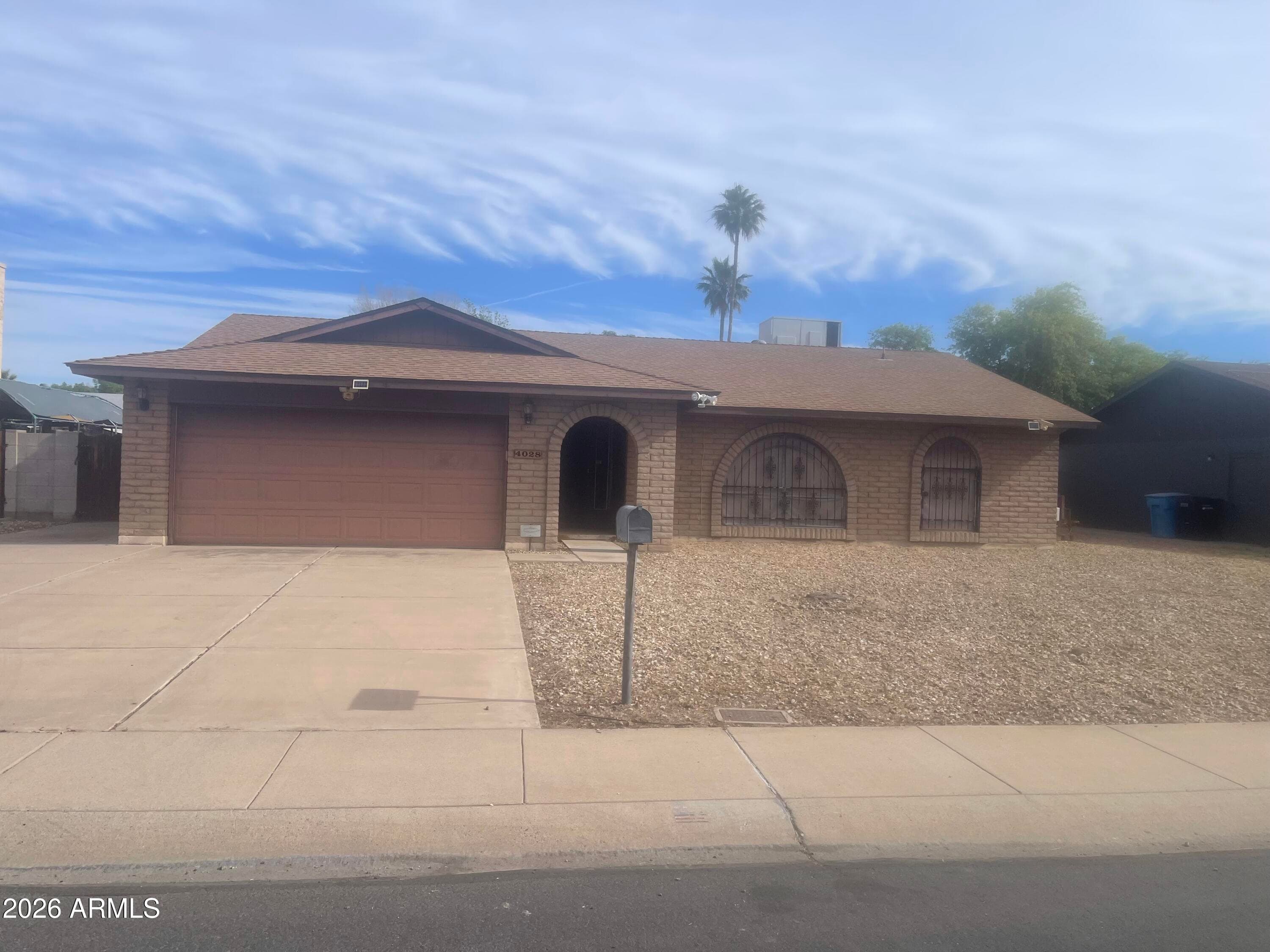 4028 W Joan De Arc Ave — photo 1