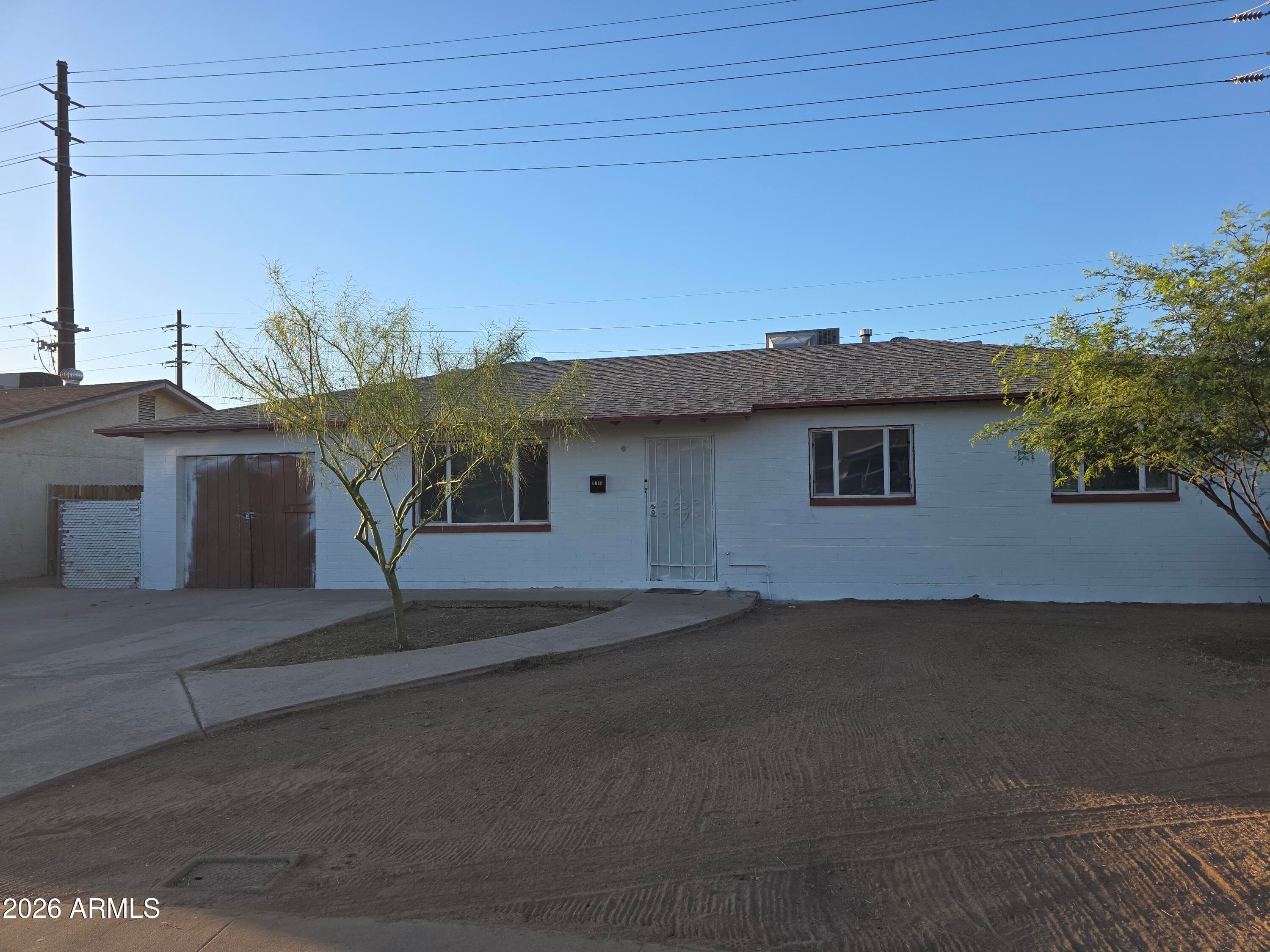 4716 W Osborn Rd — photo 1