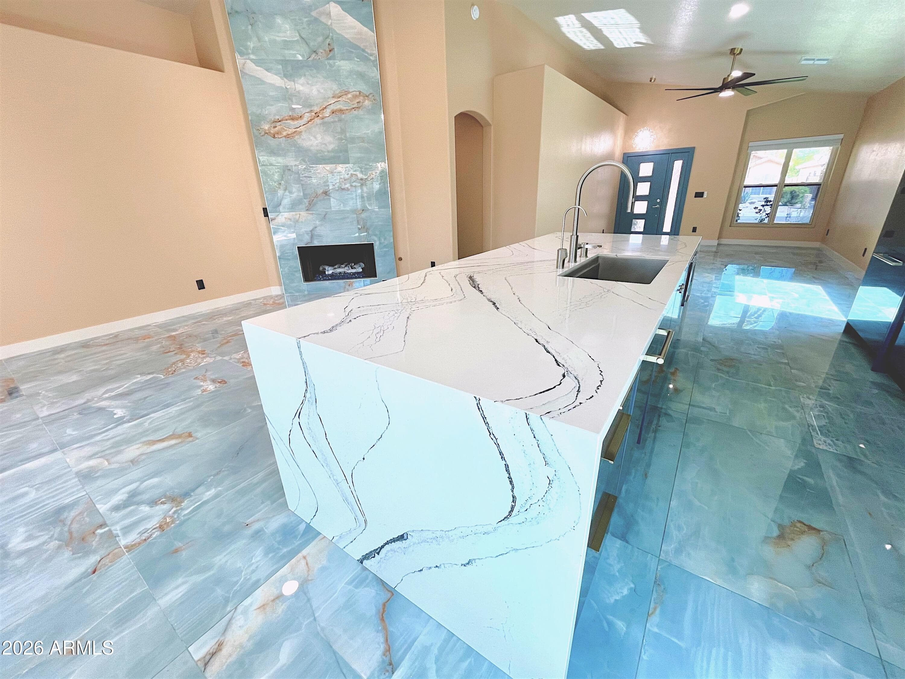 8709 E Gail Rd — photo 2