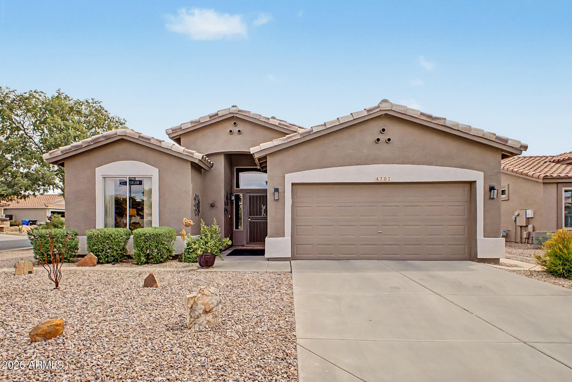 4707 E Walnut Rd — photo 2