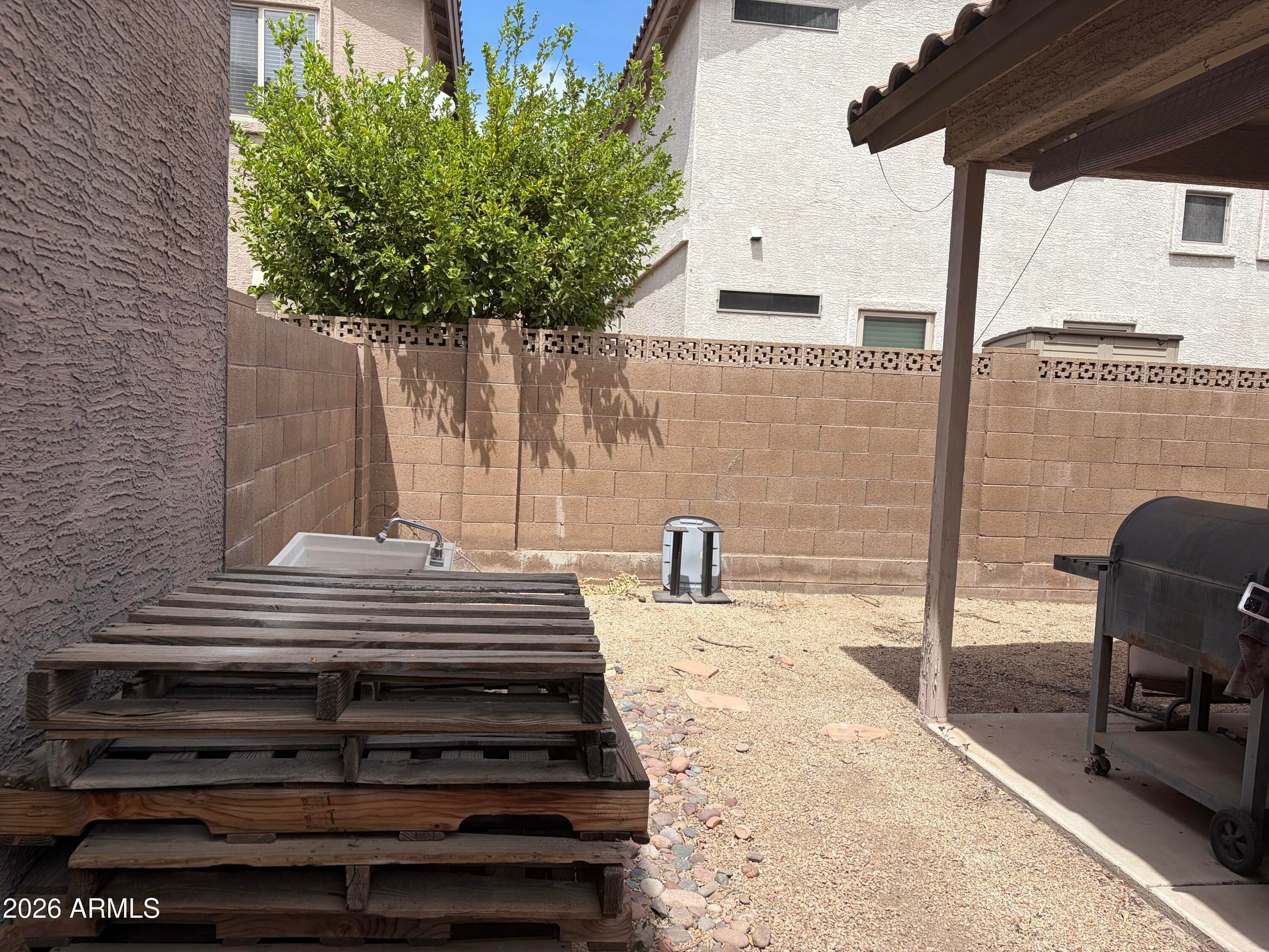 8802 E UNIVERSITY DR - Photo 4