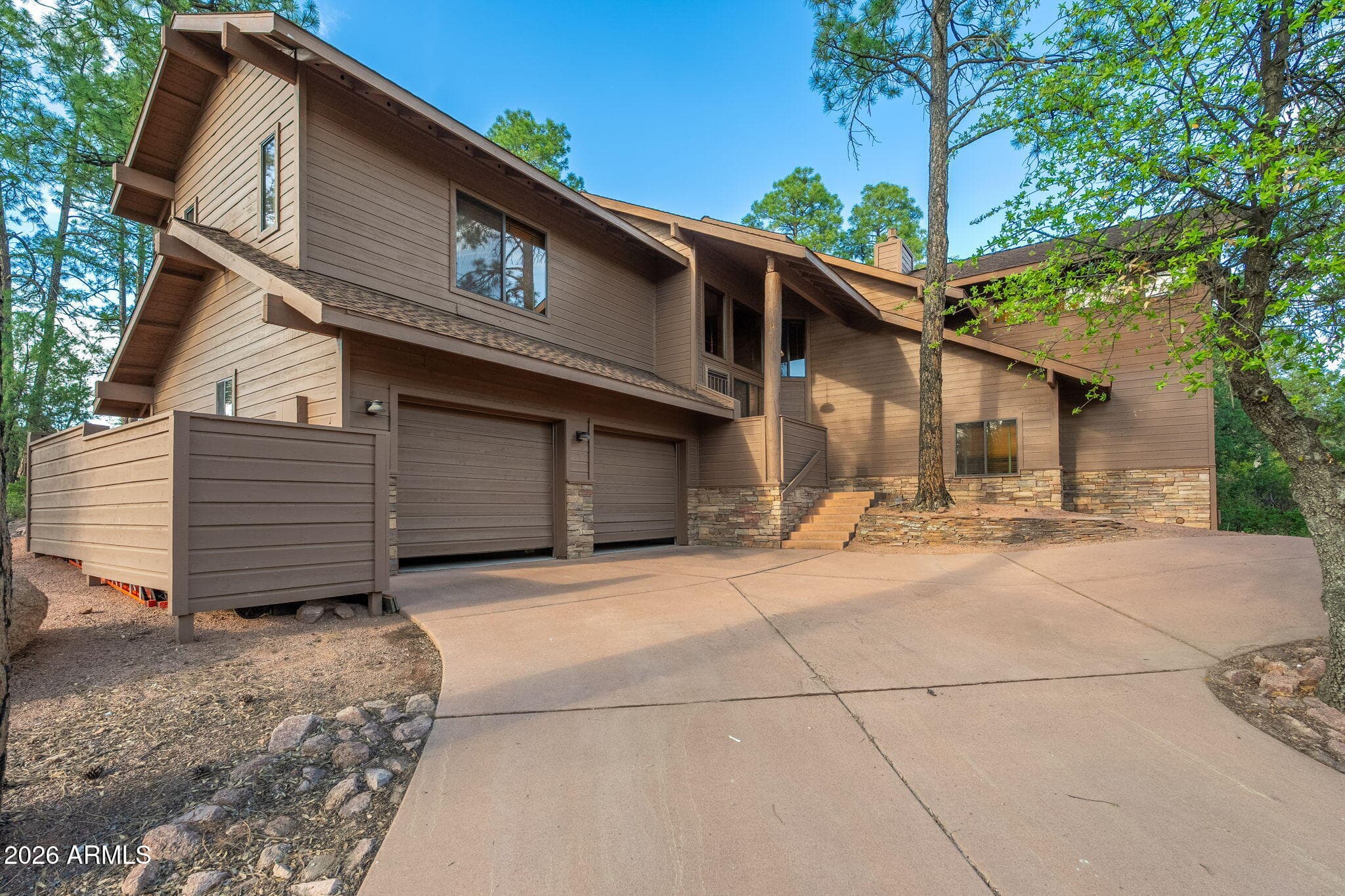 2404 E Scarlet Bugler Circle — photo 1