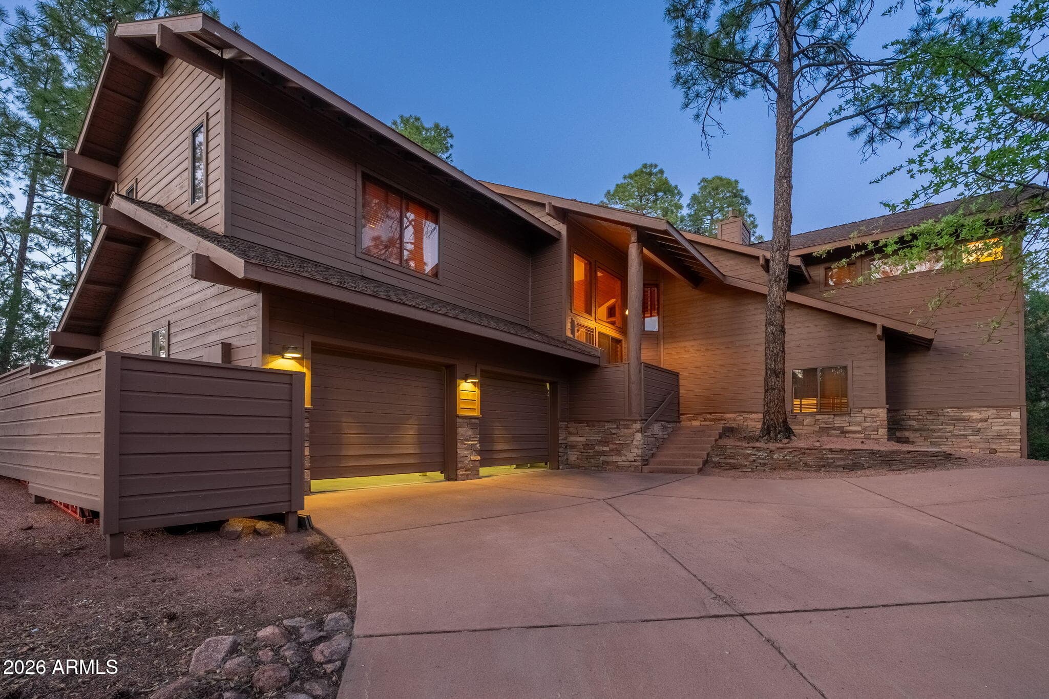 2404 E Scarlet Bugler Circle — photo 2