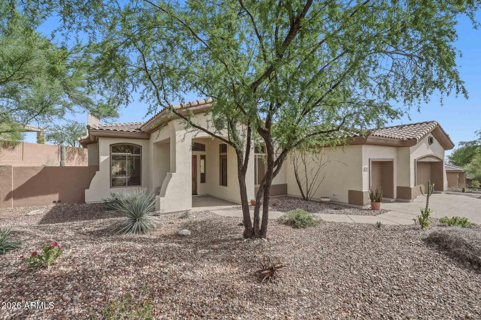 2129 W Legends Way — photo 1