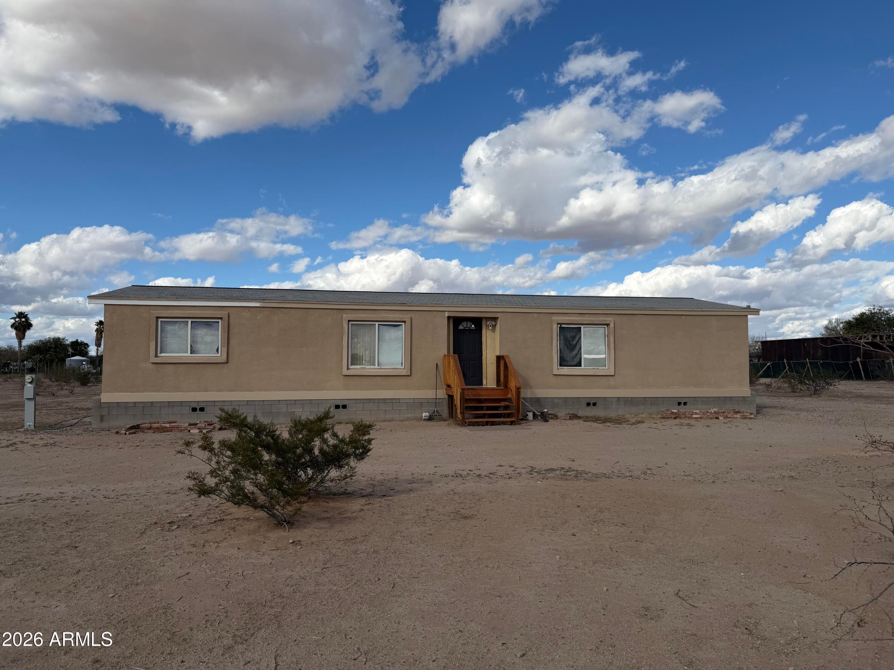 34332 W Mckinley St — photo 1