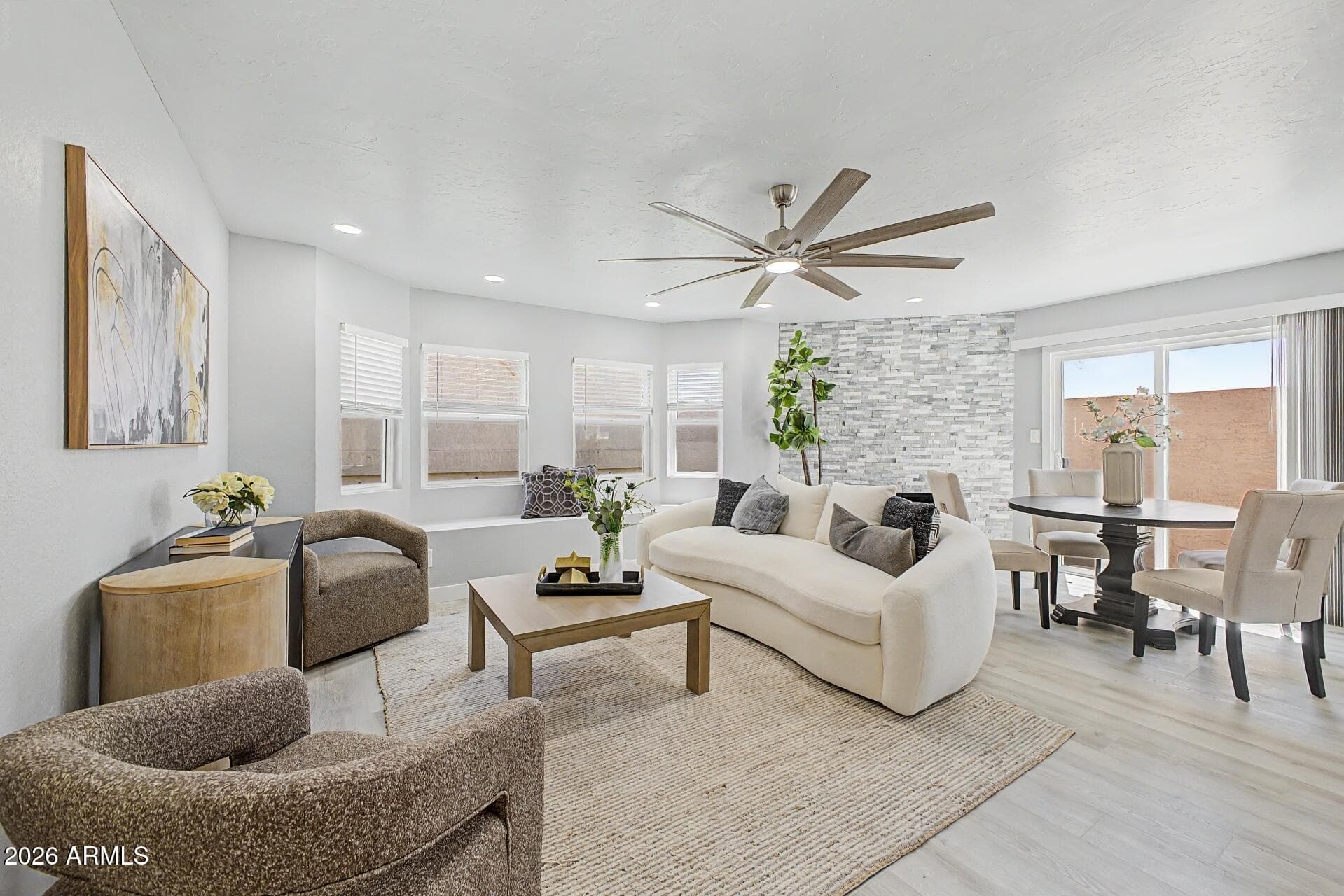 10949 E Hope Dr — photo 1