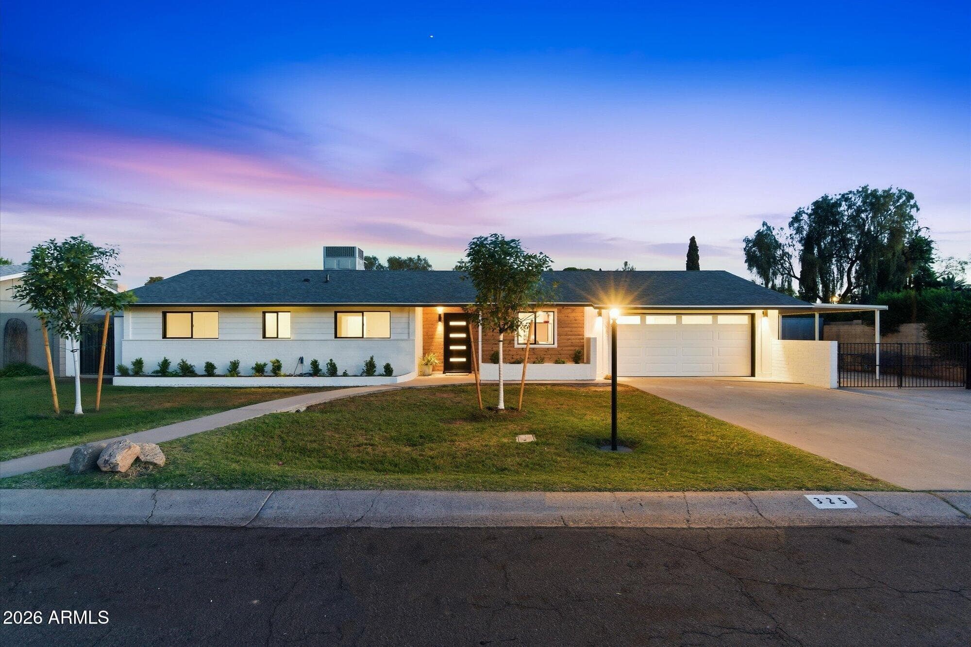 325 W Loma Ln — photo 29