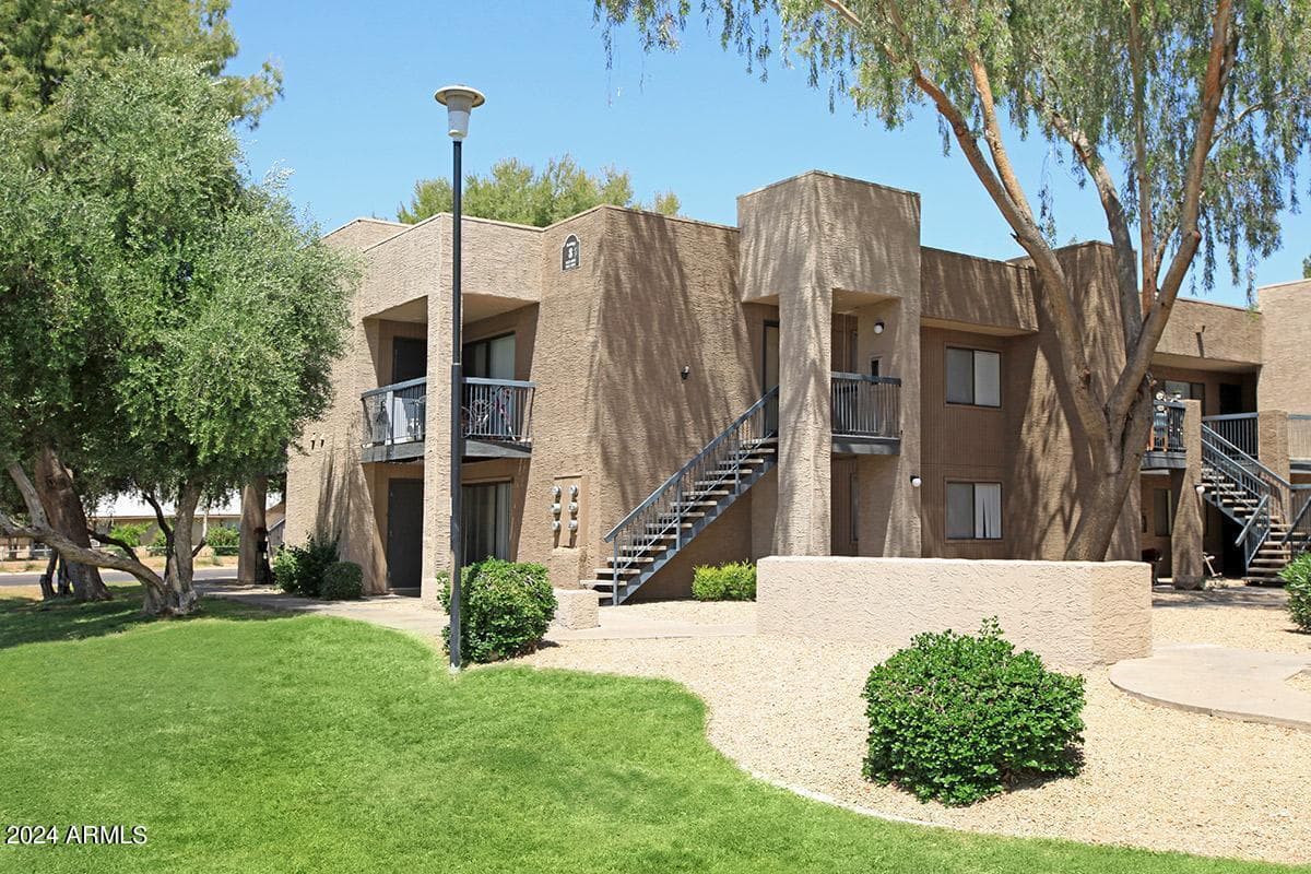 3810 N Maryvale Parkway 1098 — photo 1