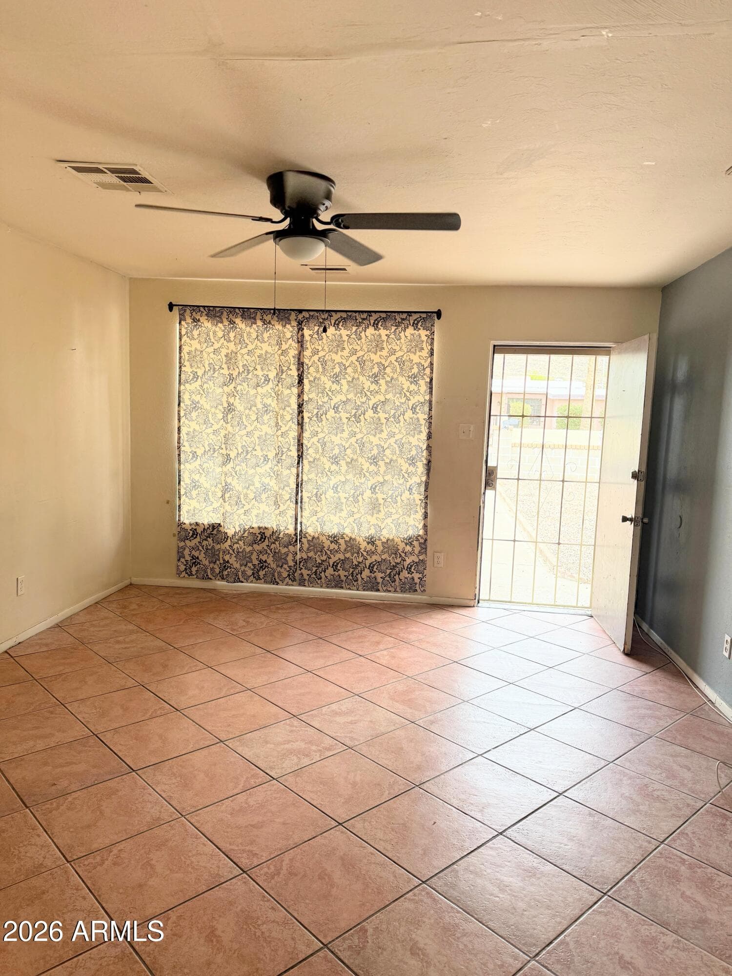 1217 W Brown St — photo 2