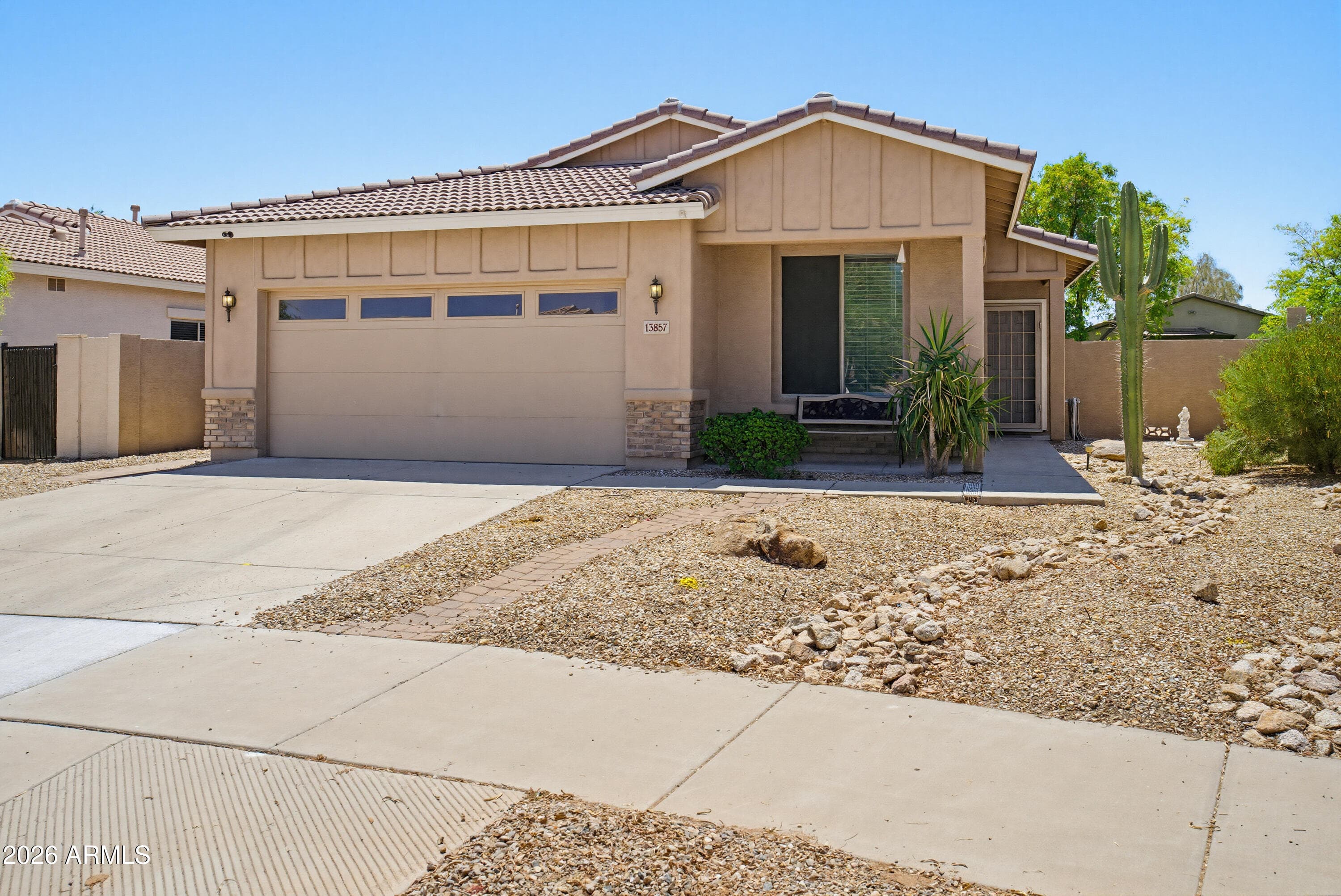 13857 W MAUI LN - Photo 2