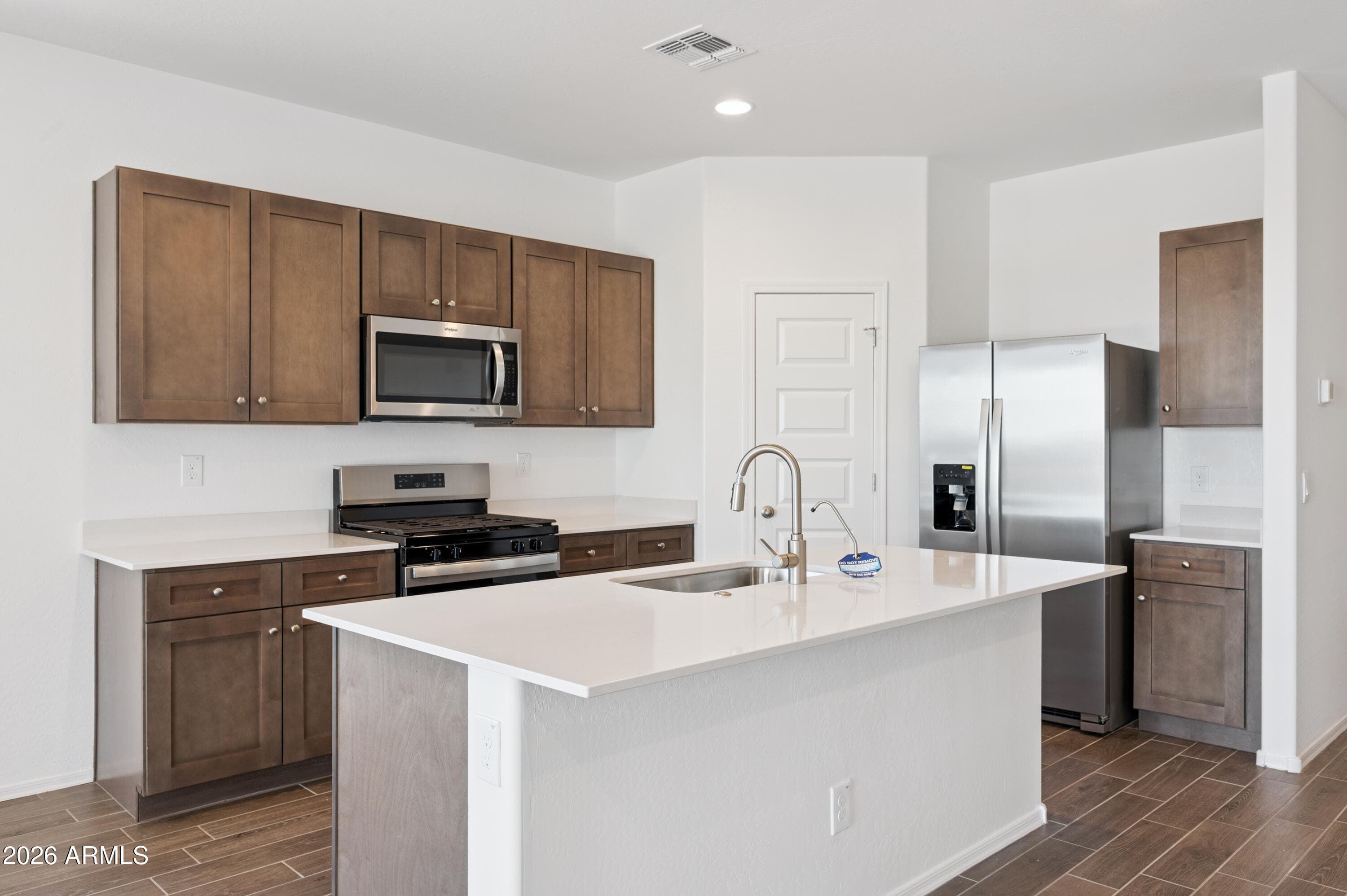 46535 W Skyline Dr — photo 2