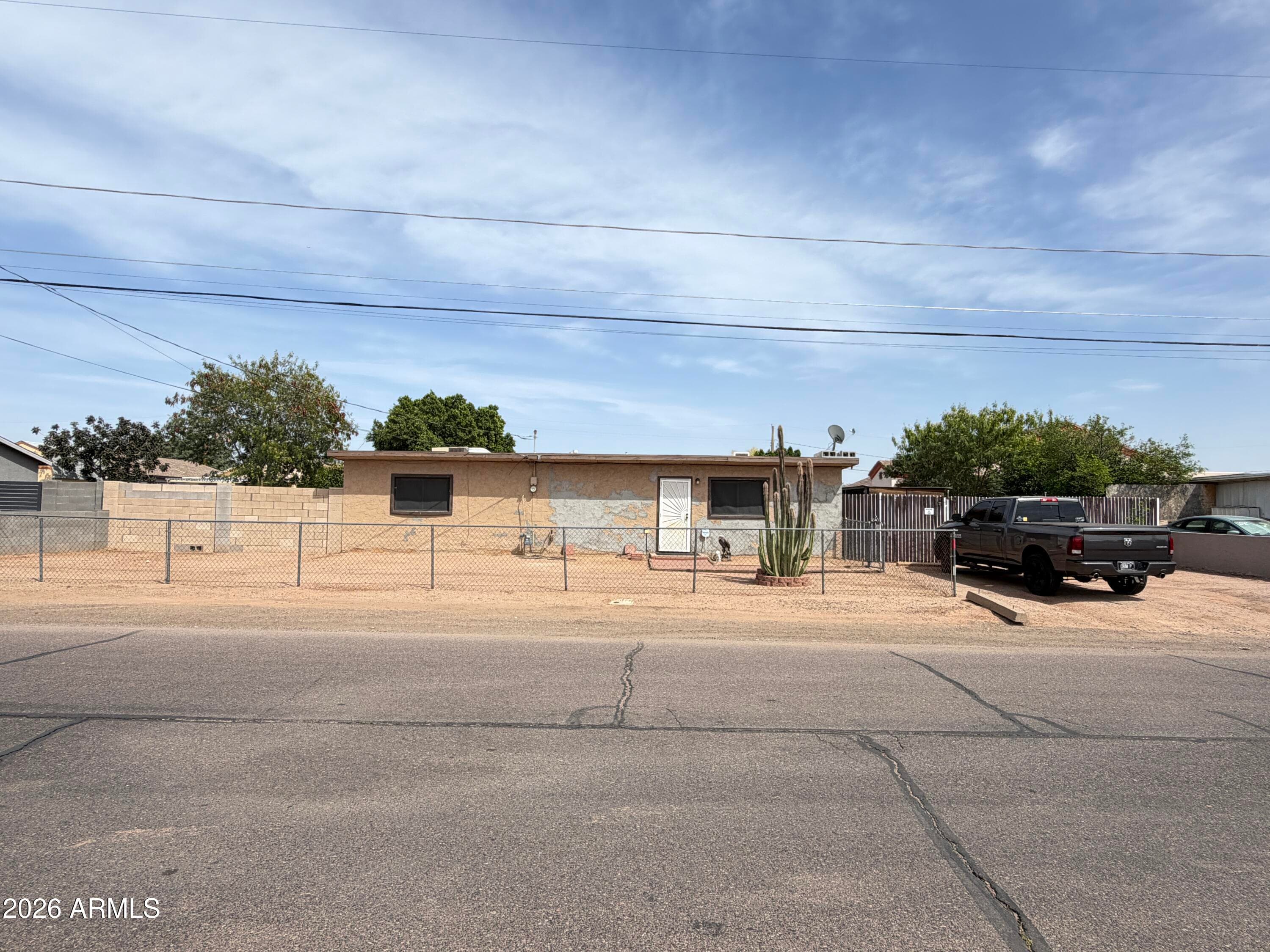 593 S Ocotillo Dr — photo 1