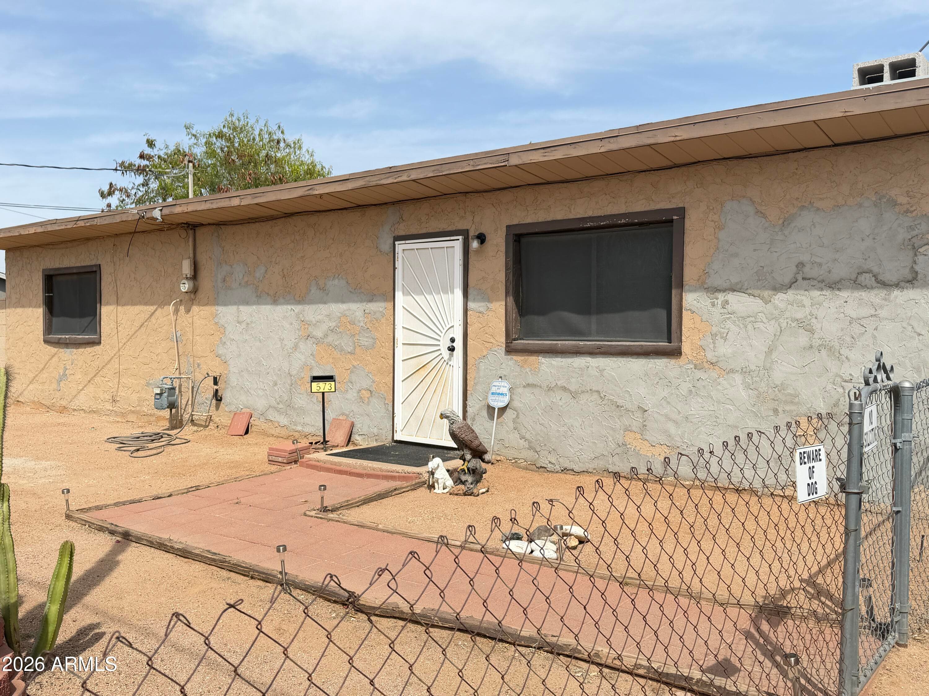 593 S Ocotillo Dr — photo 2