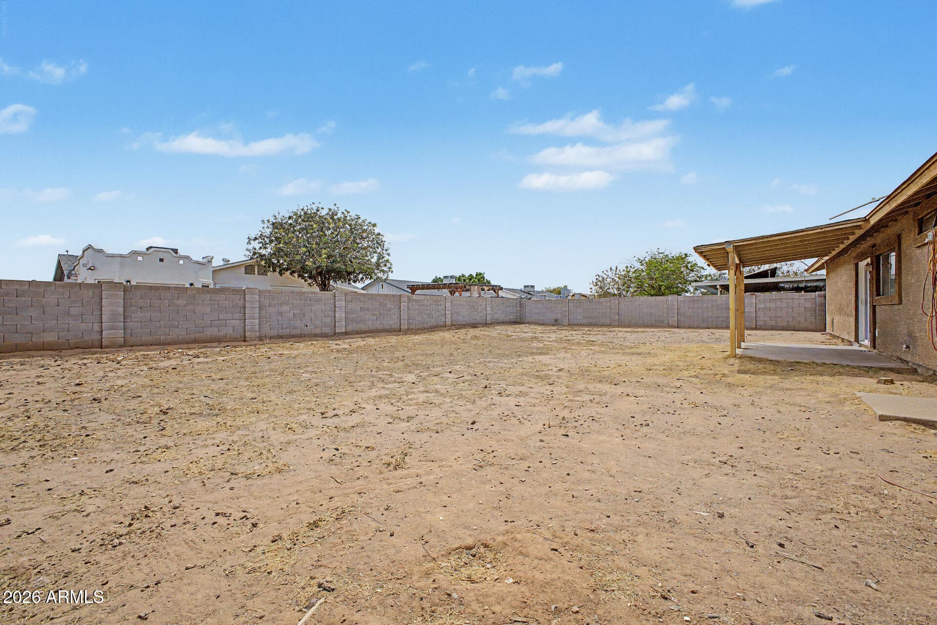 10811 W Turney Ave — photo 2
