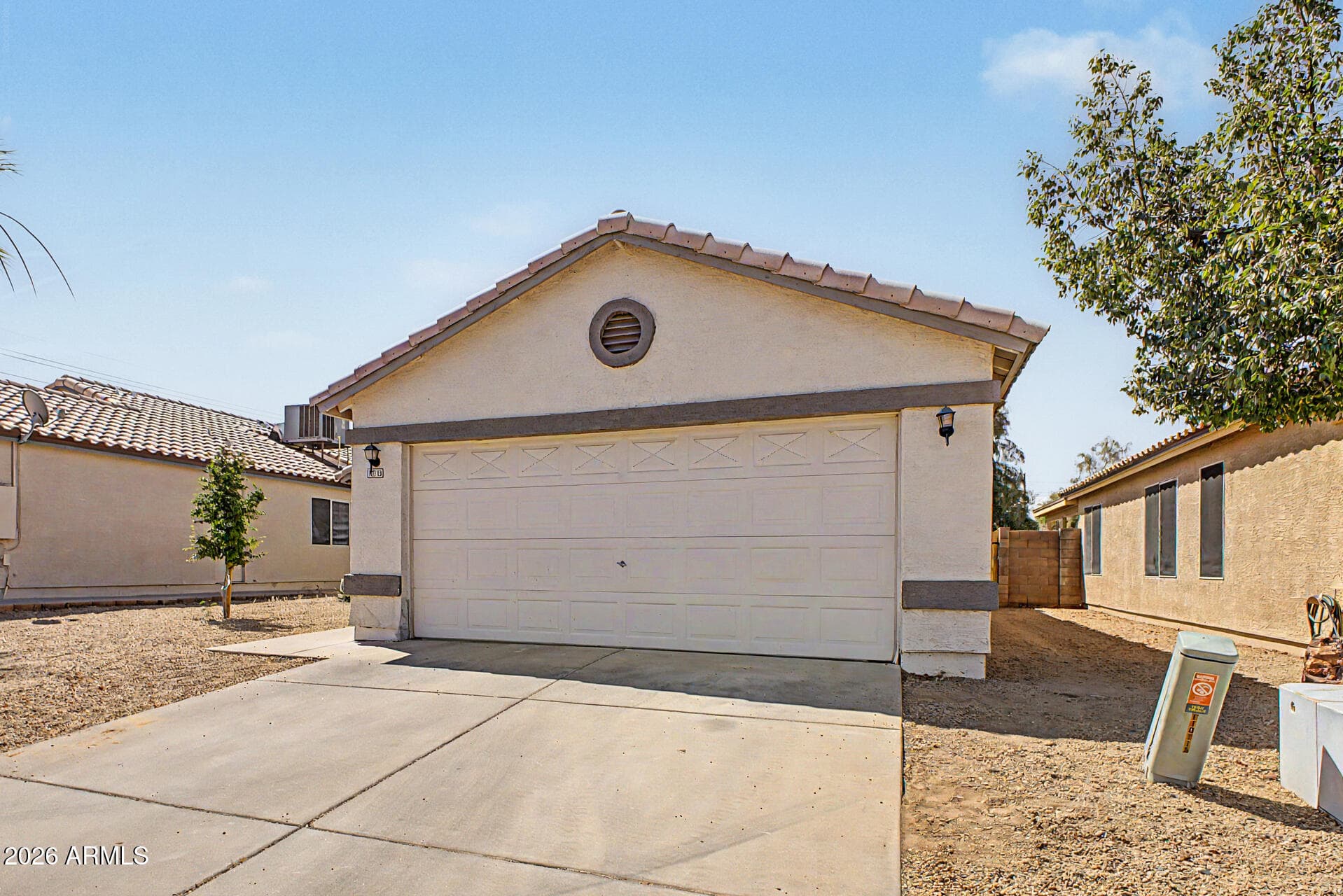 10715 W Glenrosa Ave — photo 2