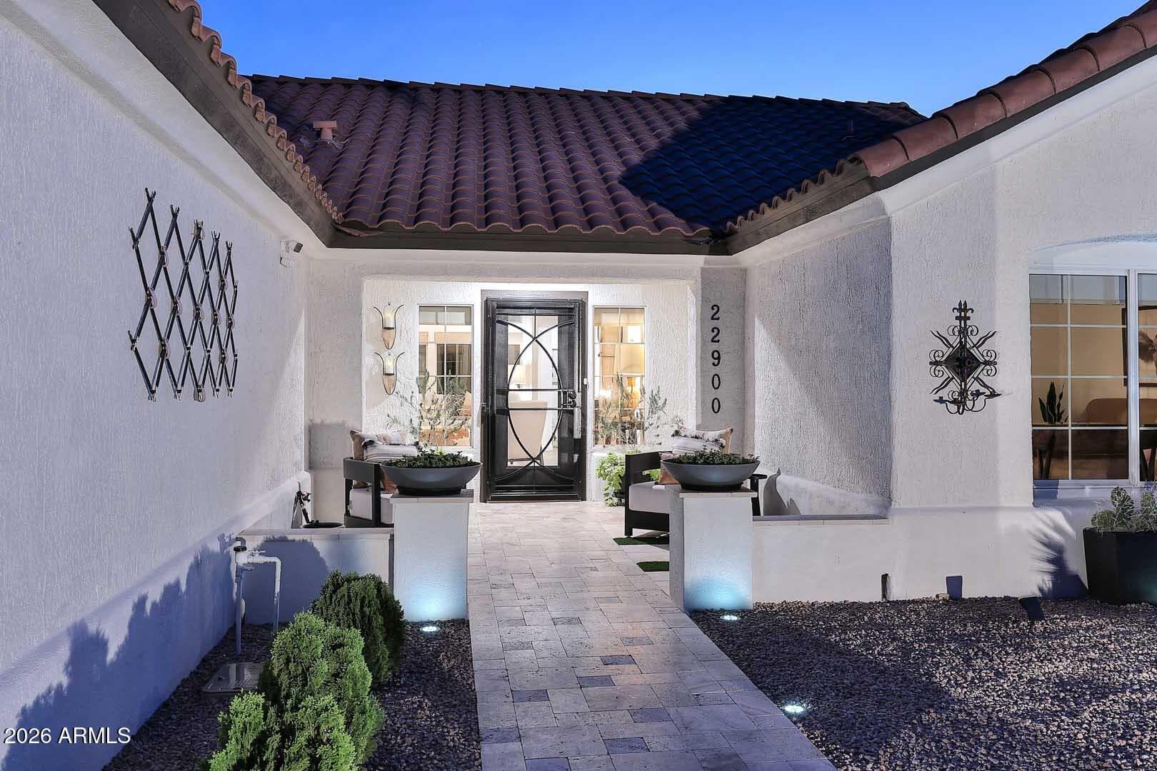 22900 N CHEROKEE LN - Photo 4