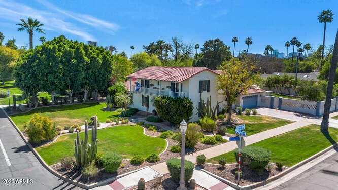 1021 W Encanto Blvd — photo 2