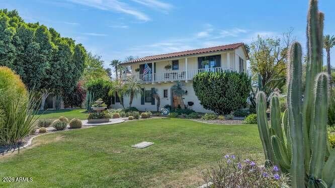 1021 W Encanto Blvd — photo 1