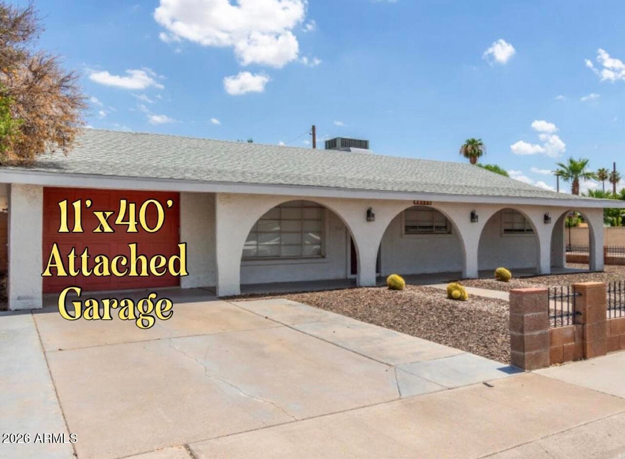 4025 N 81st St — photo 1