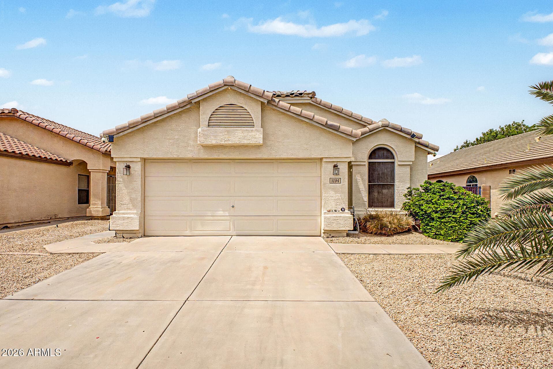 1094 S Sierra St — photo 1