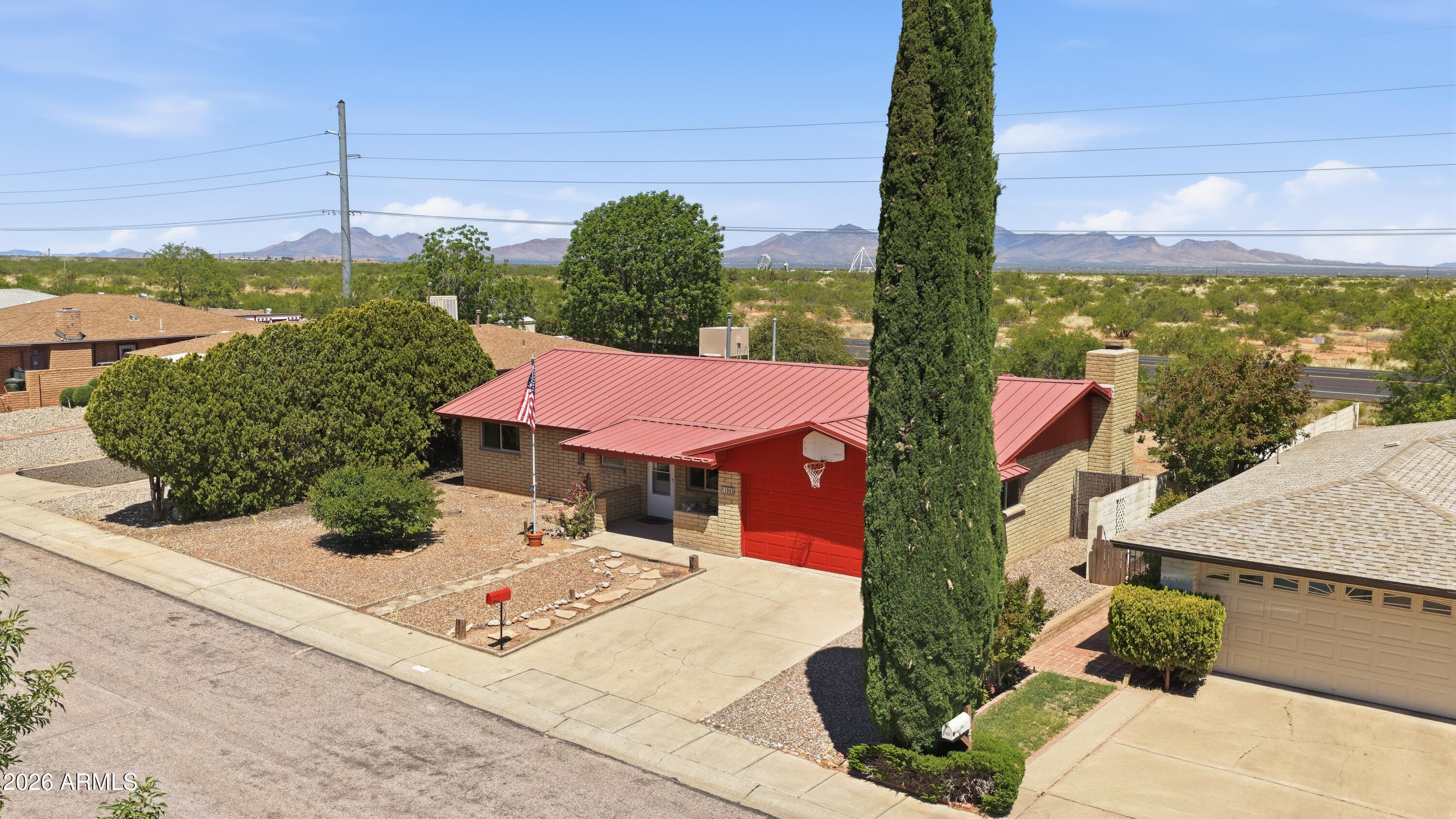 1065 N Catalina Dr — photo 2