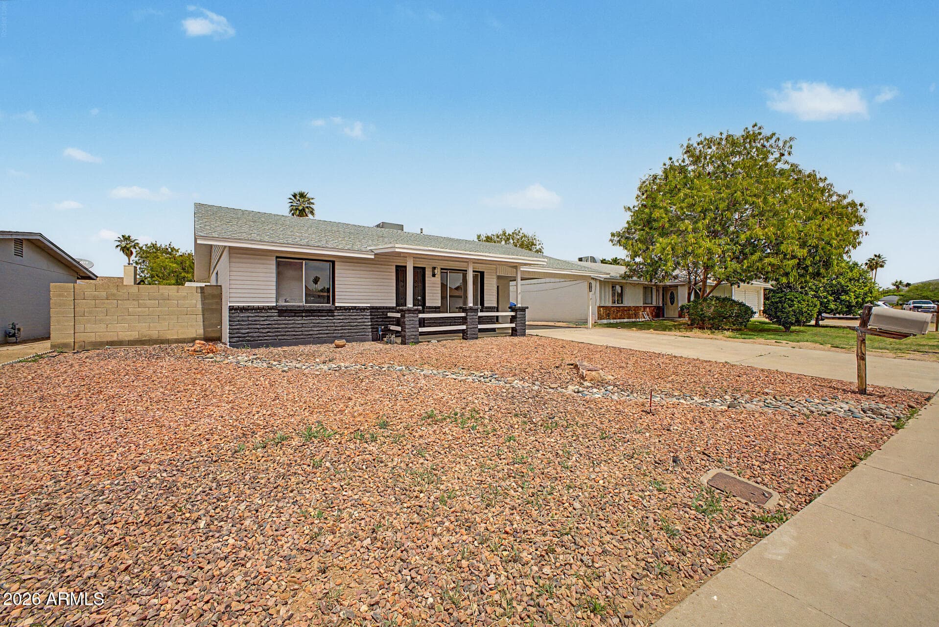 3820 W Sierra St — photo 2