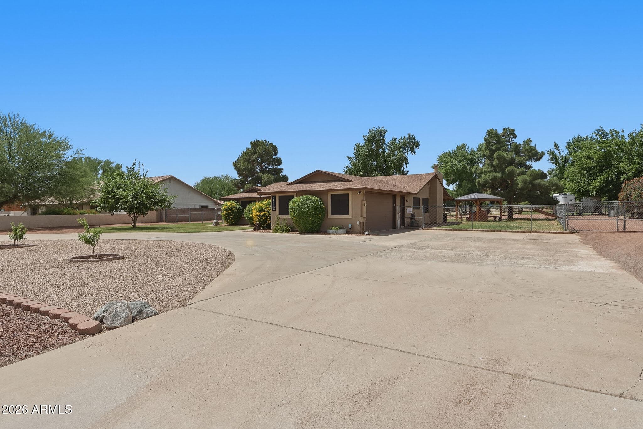 7740 N 175TH AVE - Photo 3