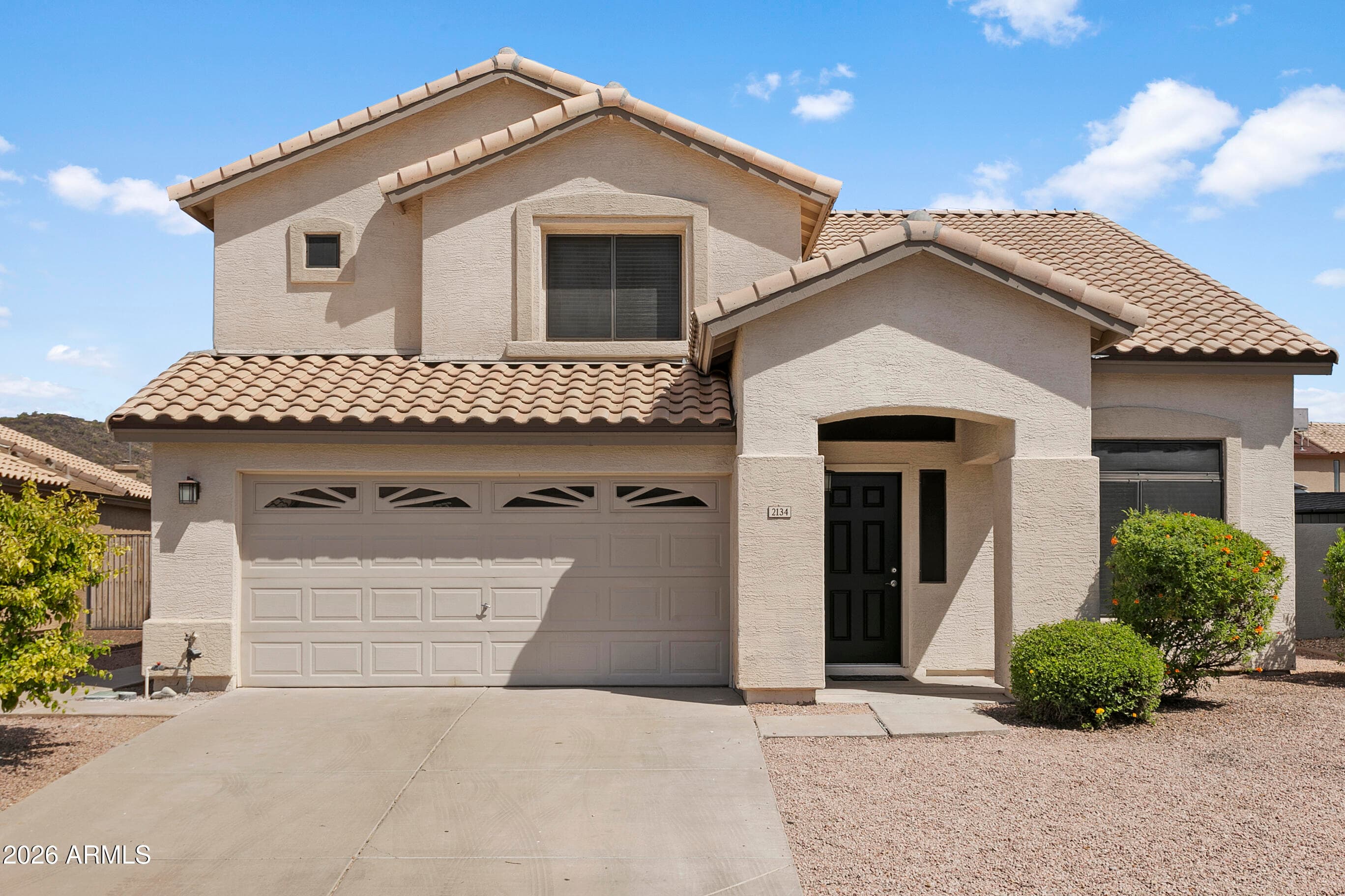 2134 E Daley Ln — photo 1