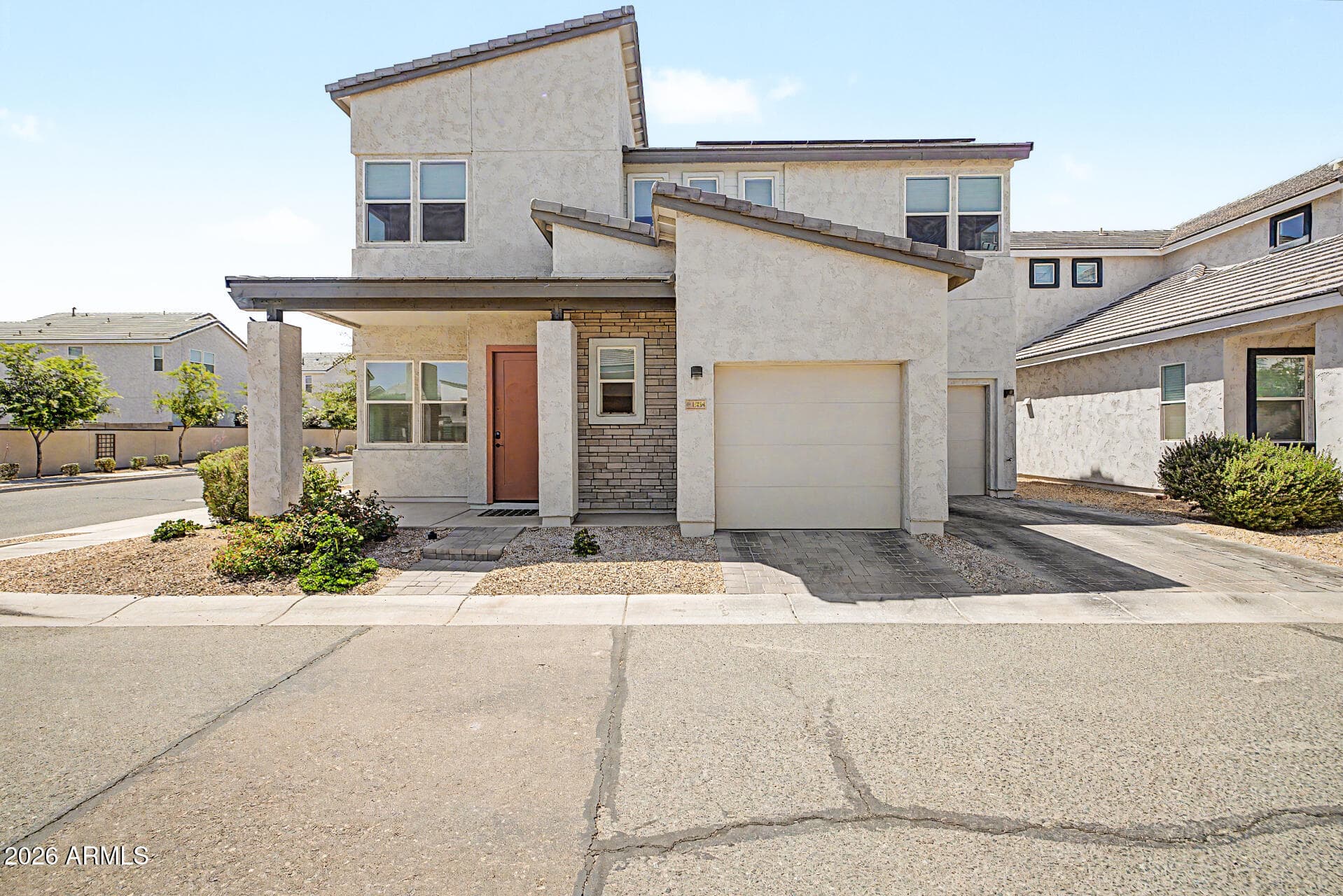 15734 W Polk St — photo 1