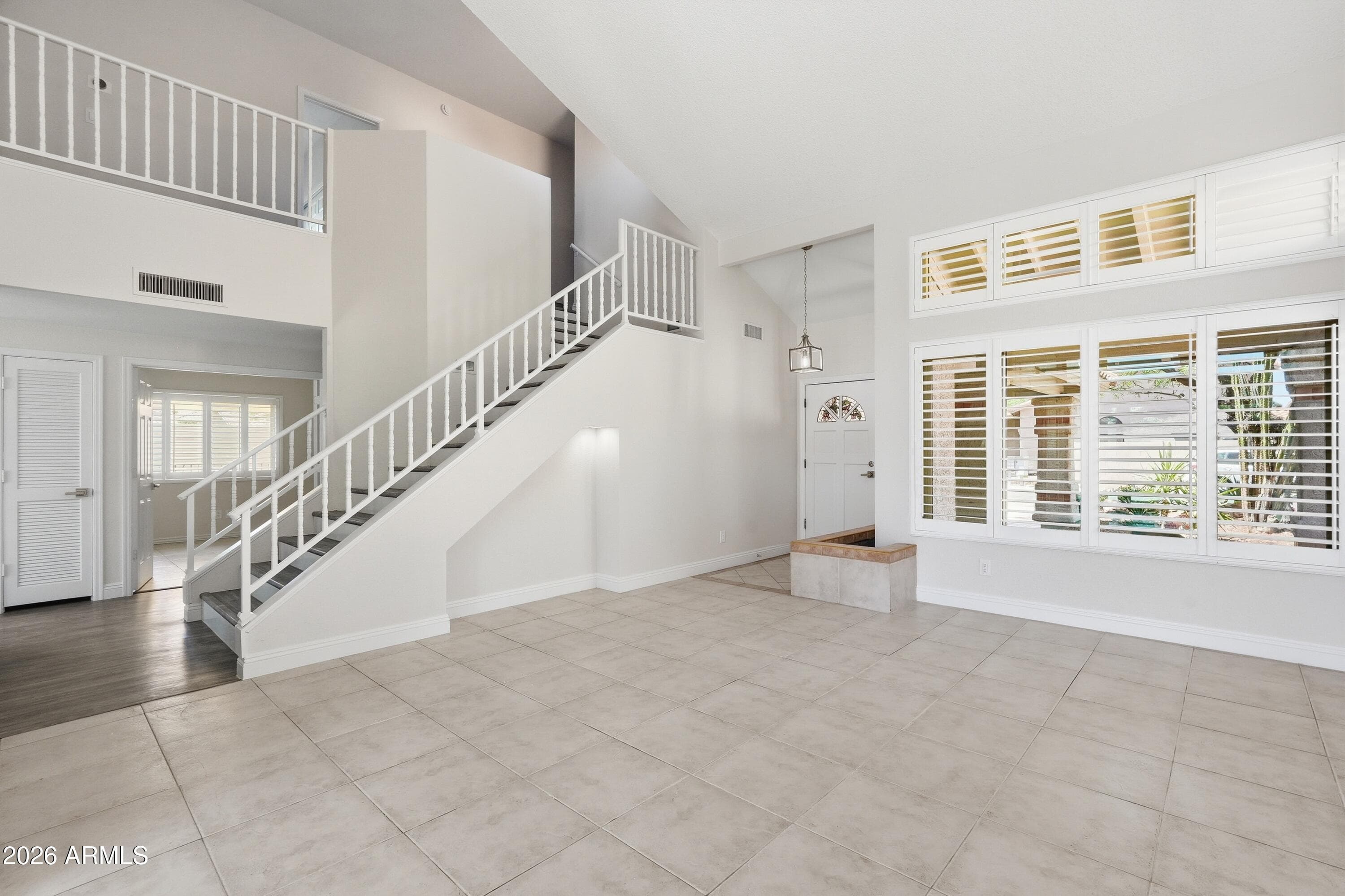 16025 S 43rd Pl — photo 2