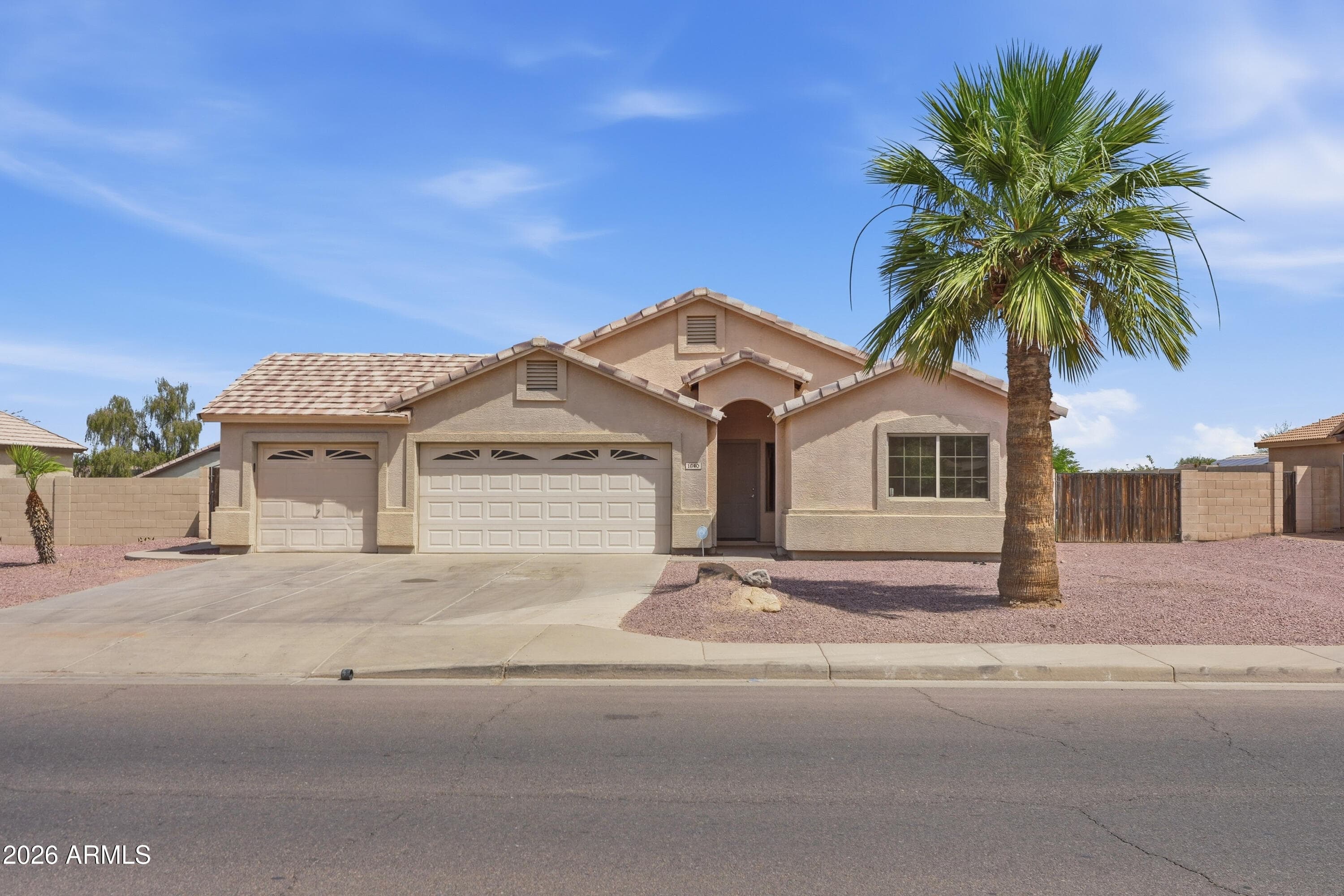 1640 E South Mountain Ave — photo 1