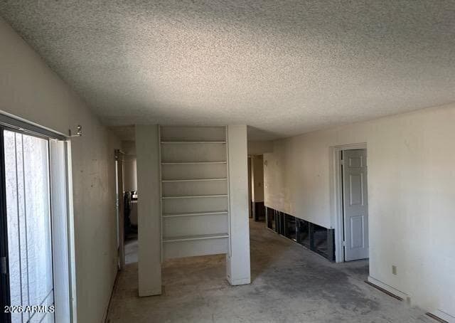 5136 N 31st Pl 617 — photo 2
