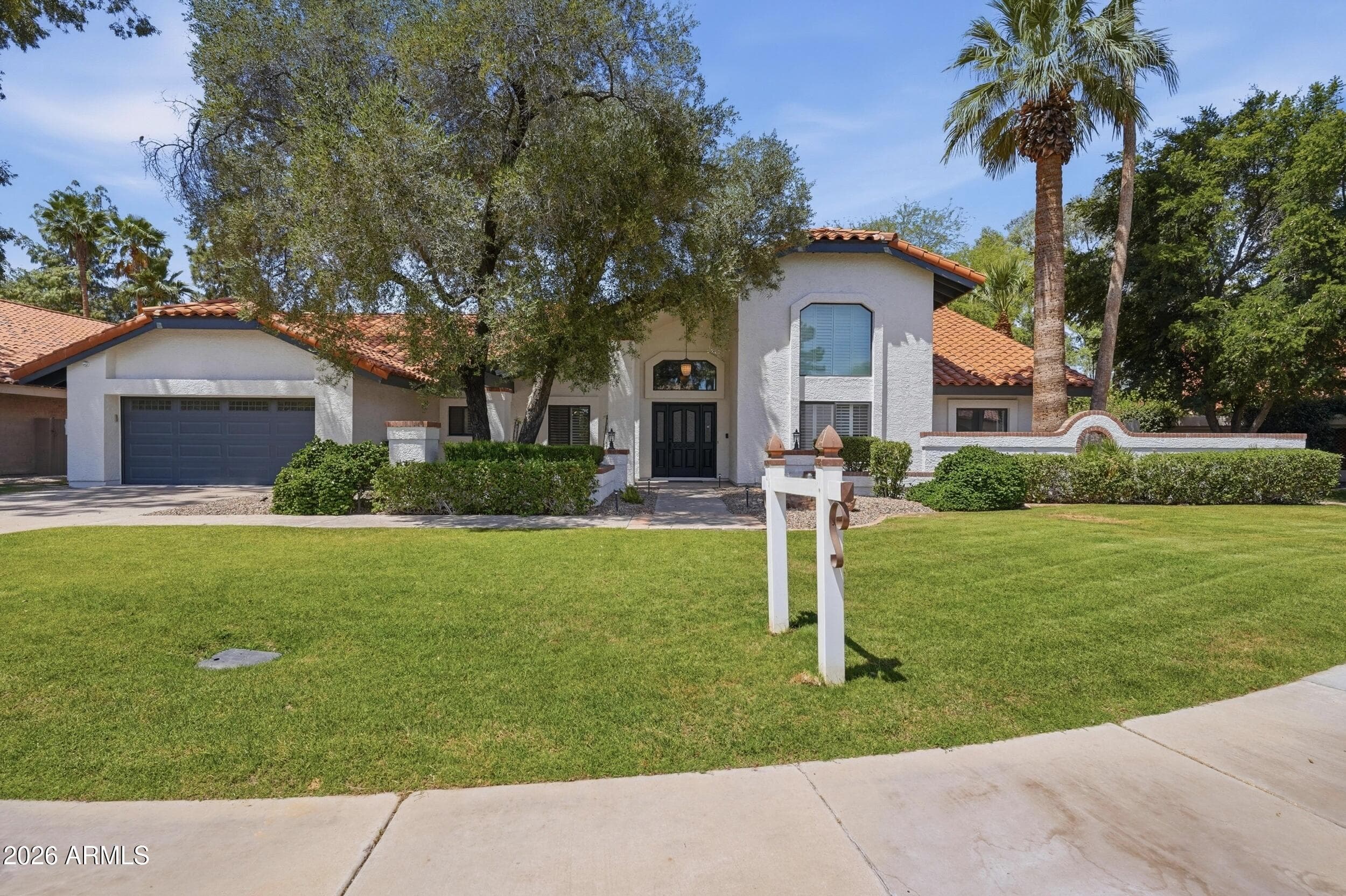 10508 N 97th St — photo 1