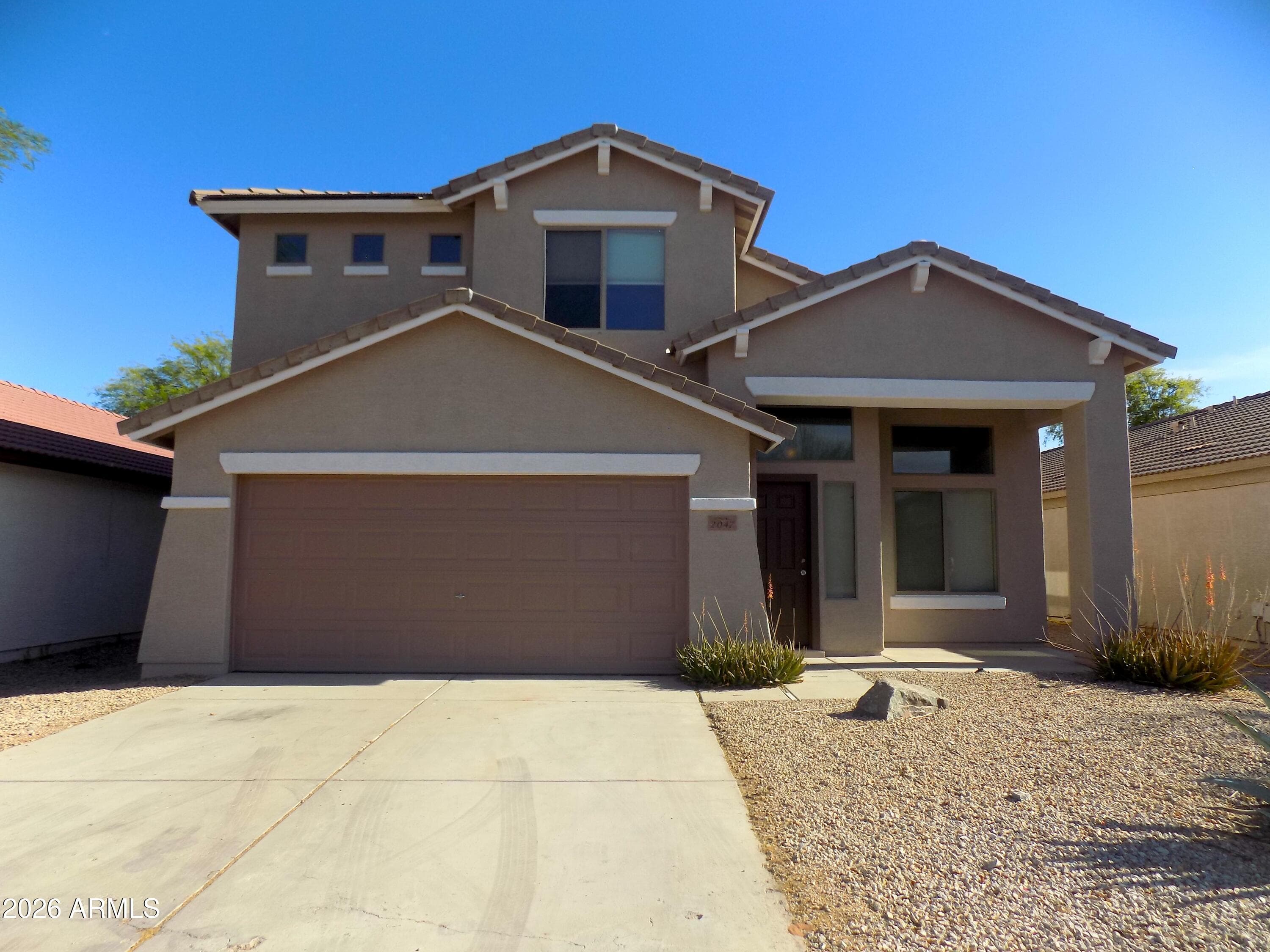 2047 W Vineyard Plains Dr — photo 1