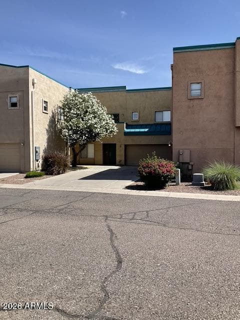 1015 S Val Vista Dr 33 — photo 2