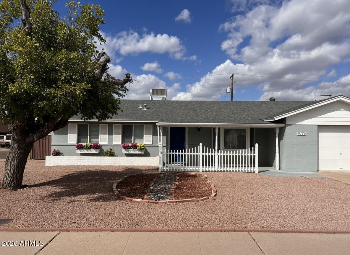 8102 E Palm Ln — photo 12