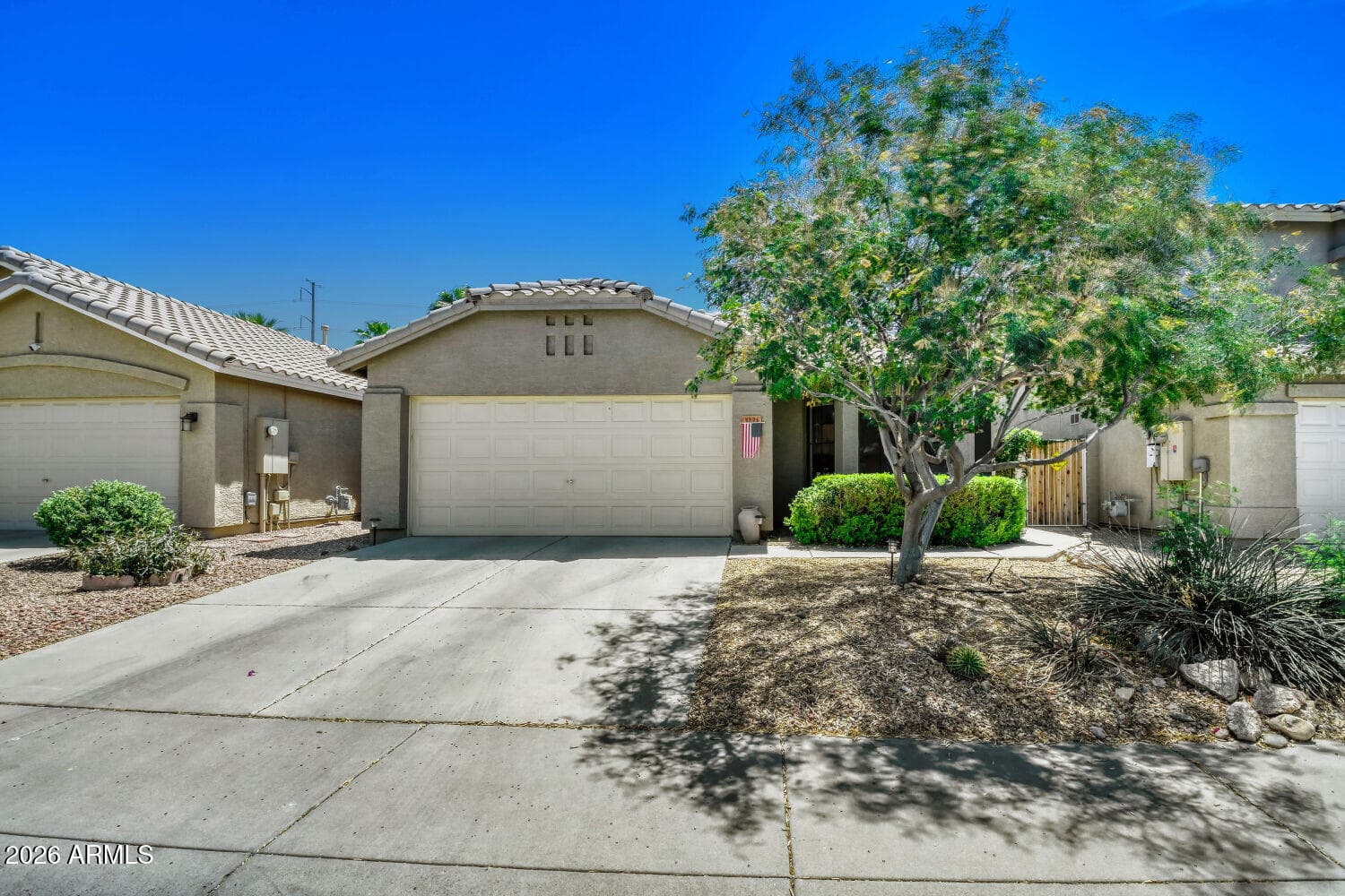3221 E Blackhawk Dr — photo 1