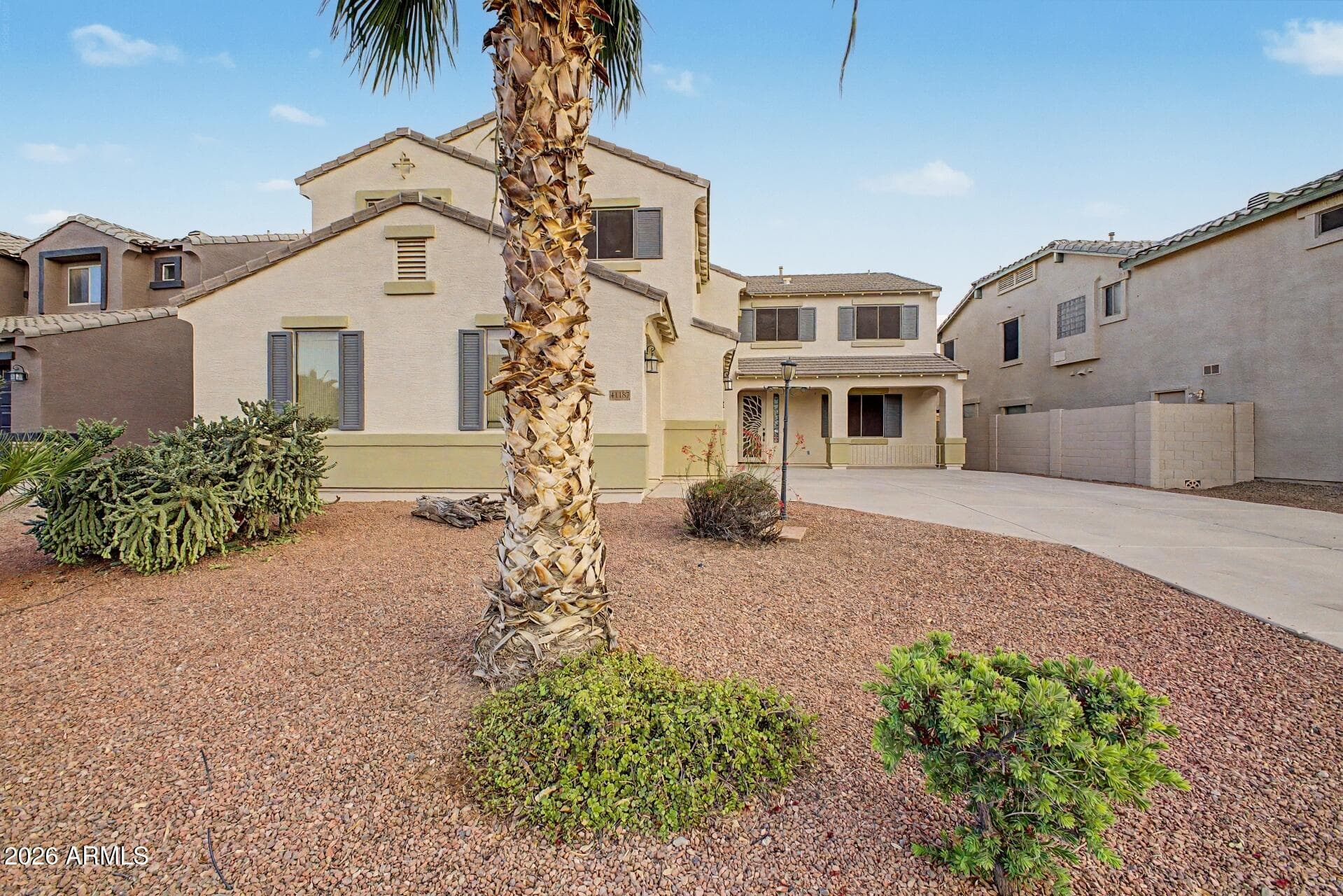 41187 W Robbins Dr — photo 1