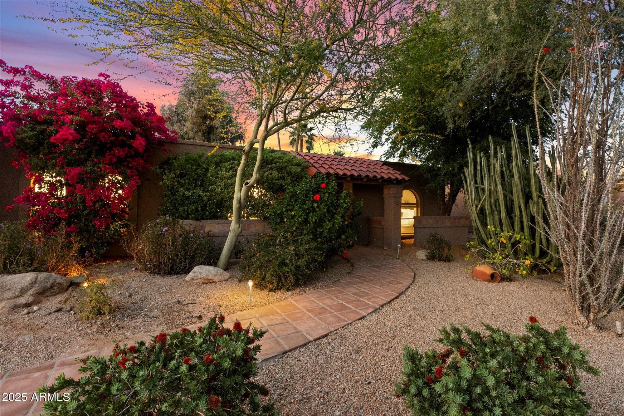 5334 E EVERETT DR - Photo 3