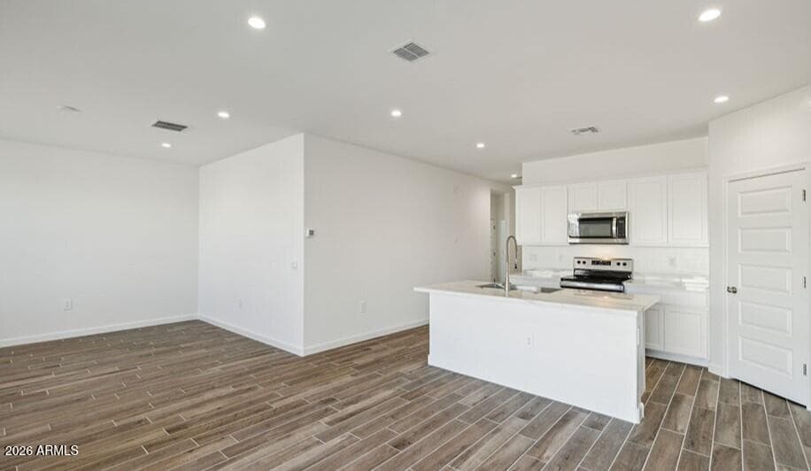 1525 E CURRIER DR - Photo 5