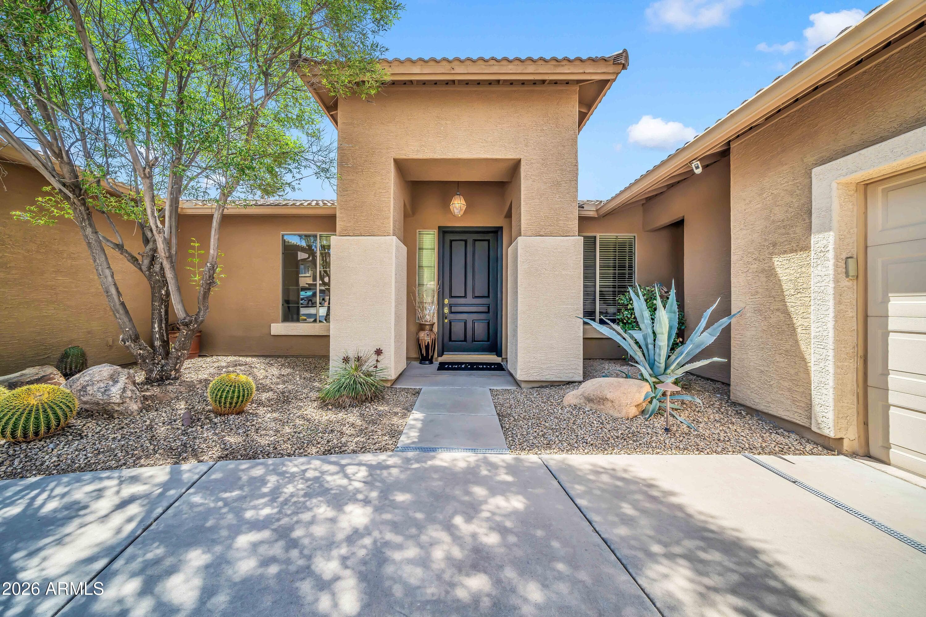 4509 E Zenith Ln — photo 2