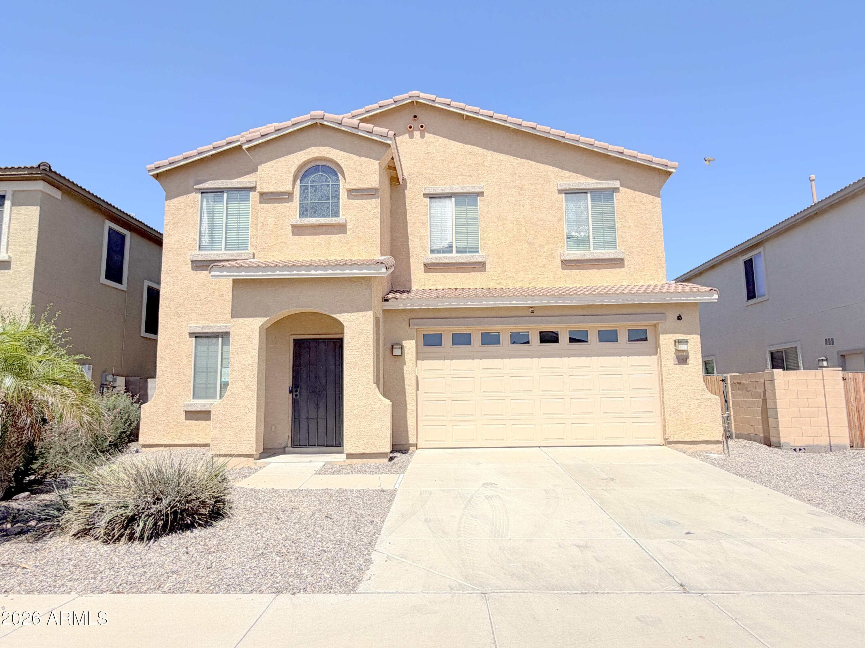 1084 E Saddleback Pl — photo 1