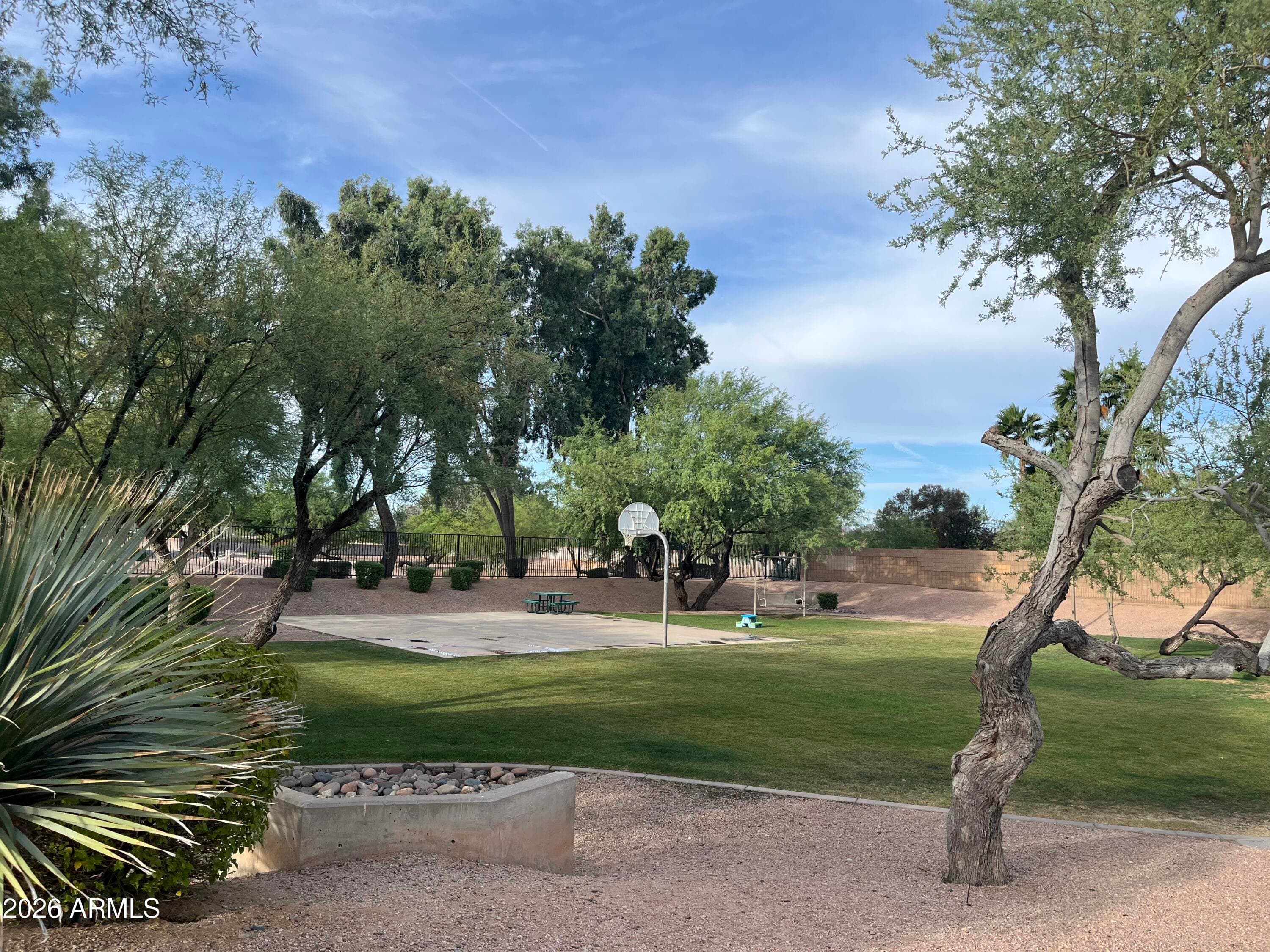 8709 E Gail Rd — photo 31