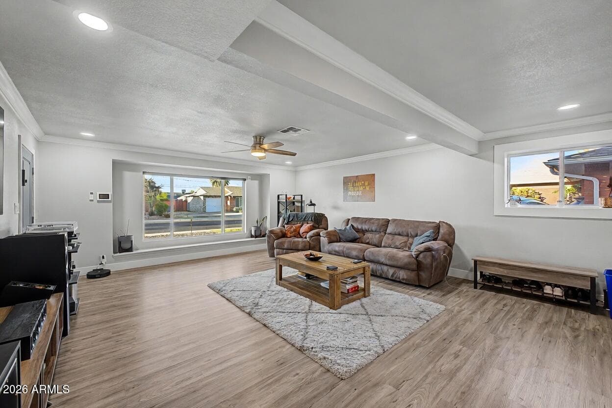 3925 W KRALL ST - Photo 5