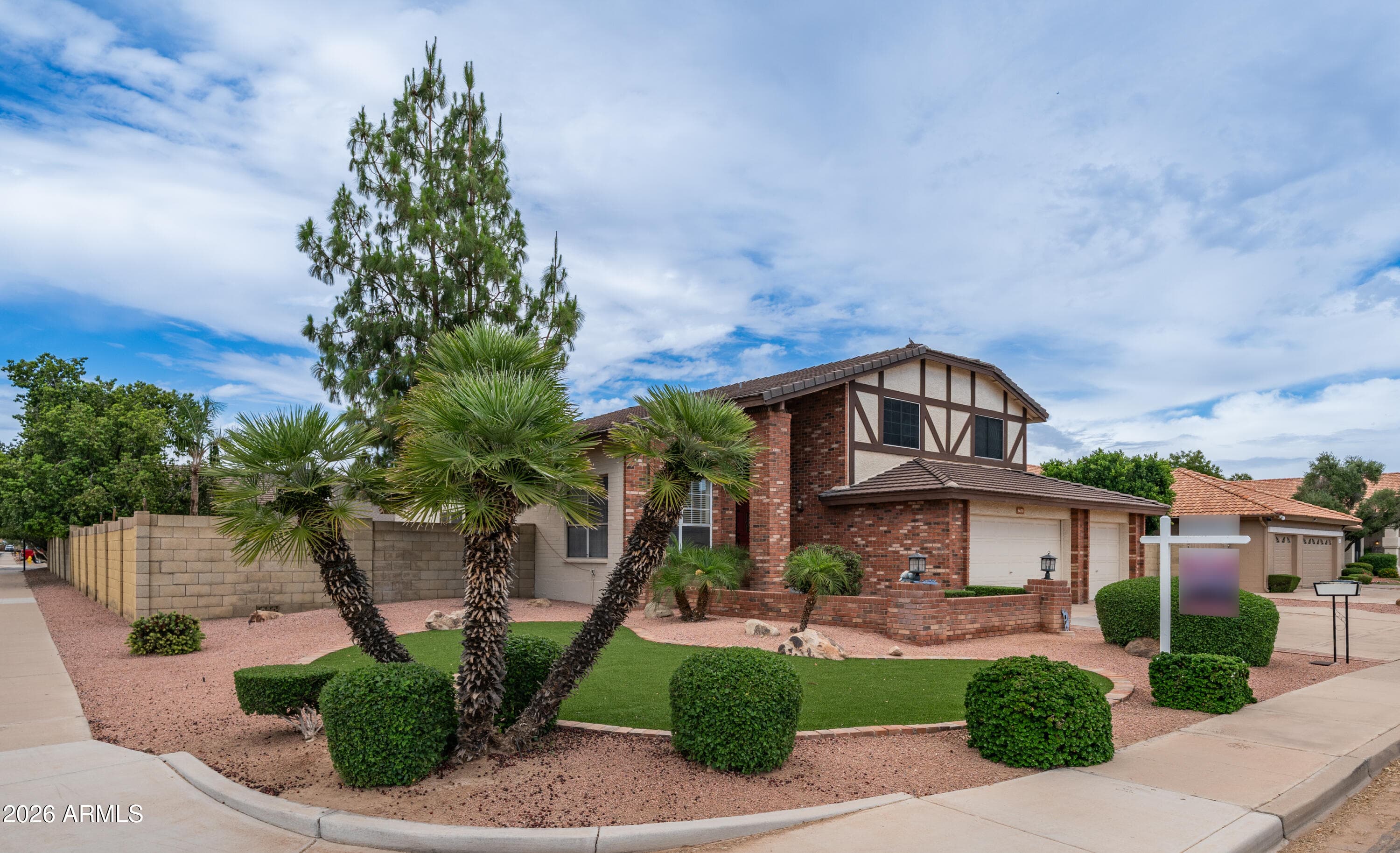 6620 W Redfield Rd — photo 1