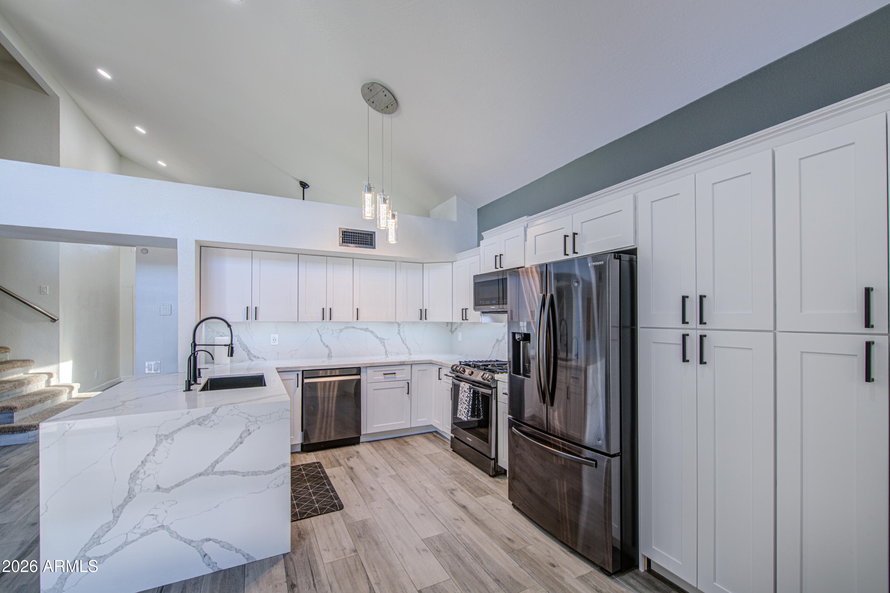 1653 N SAGUARO ST - Photo 5