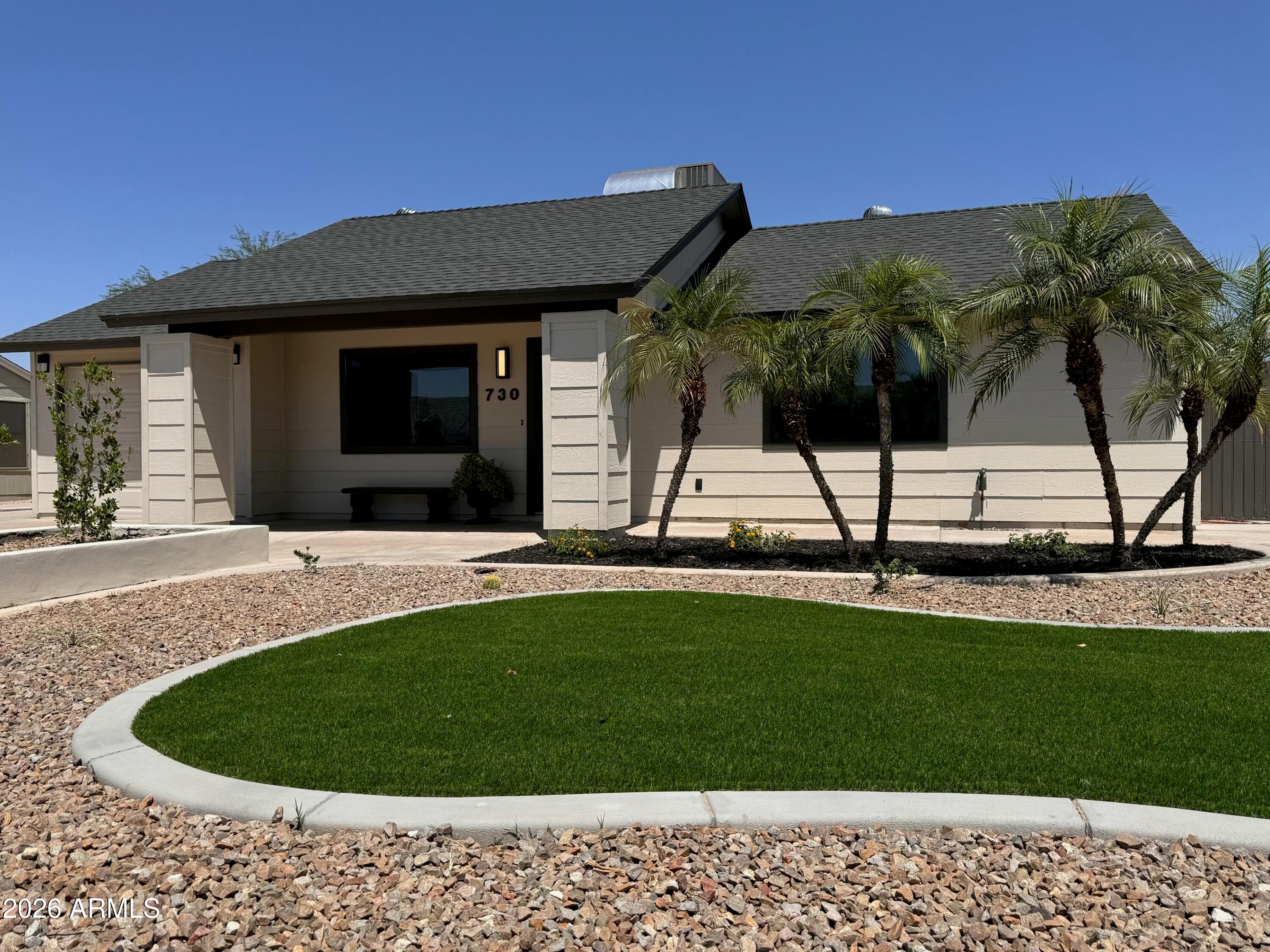 730 E Huber St — photo 1