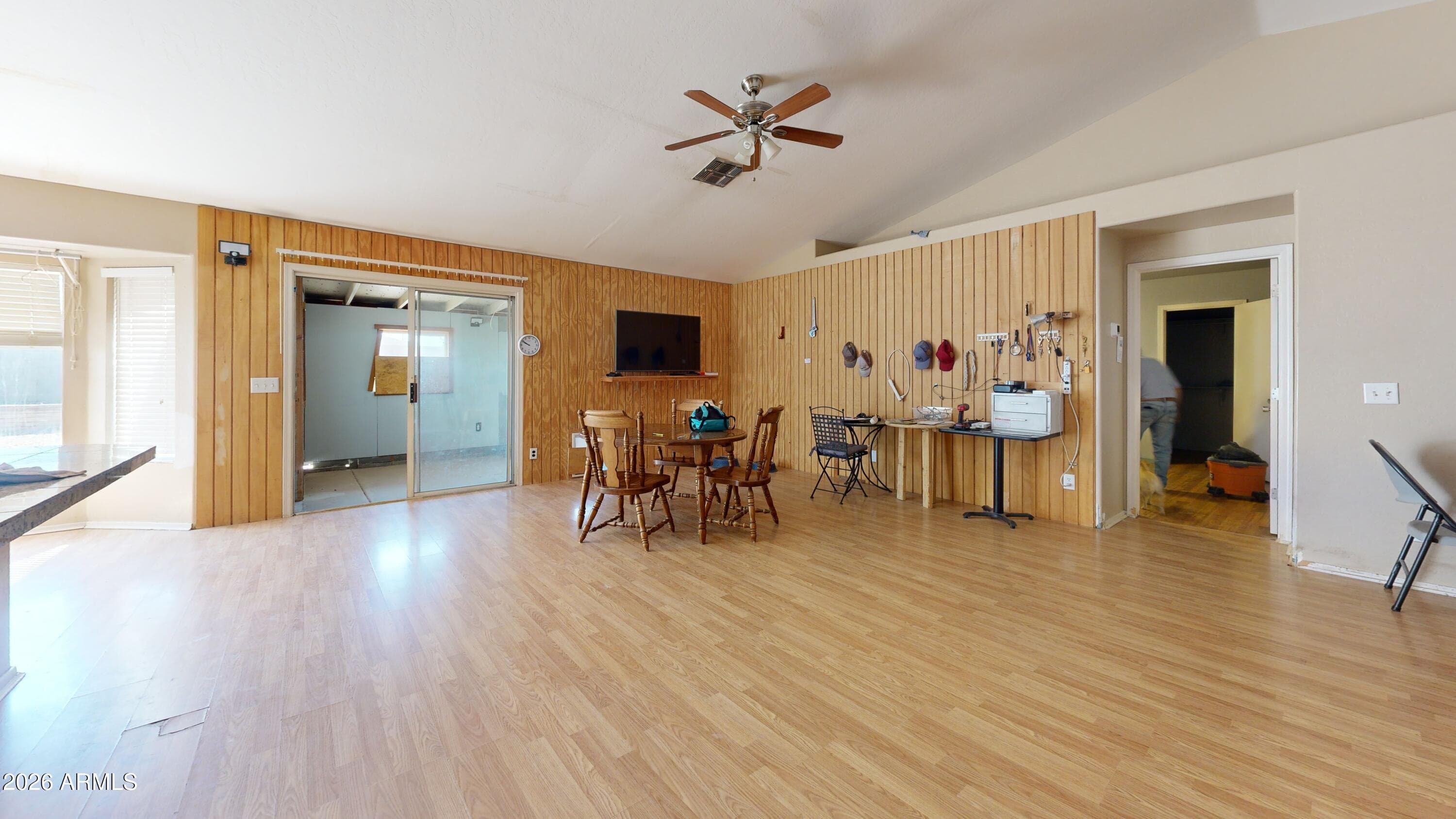 1727 S Cardinal Dr — photo 2